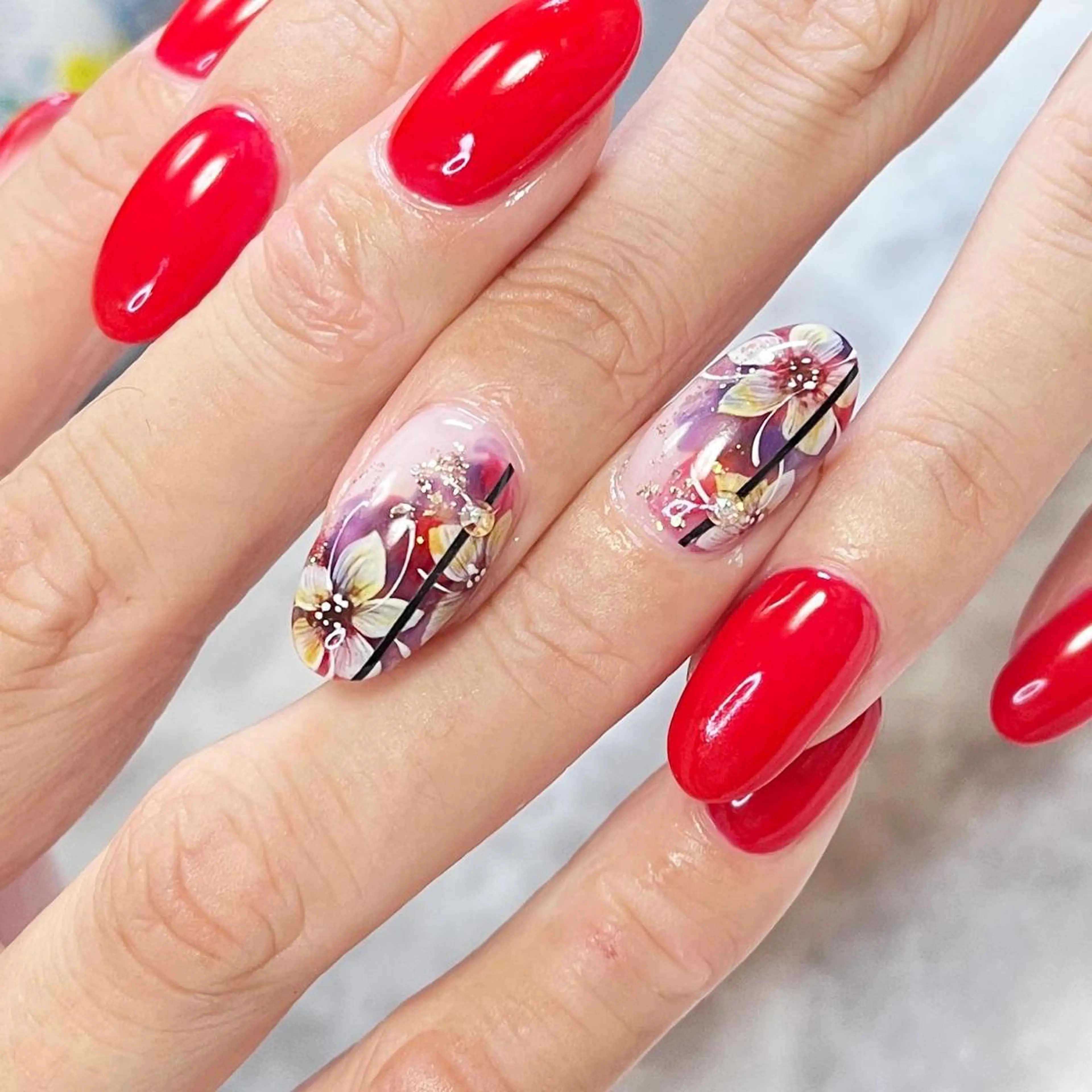 ネイル フラワーネイル 赤色 ハンドネイル Nail Rinonのネイルデザイン