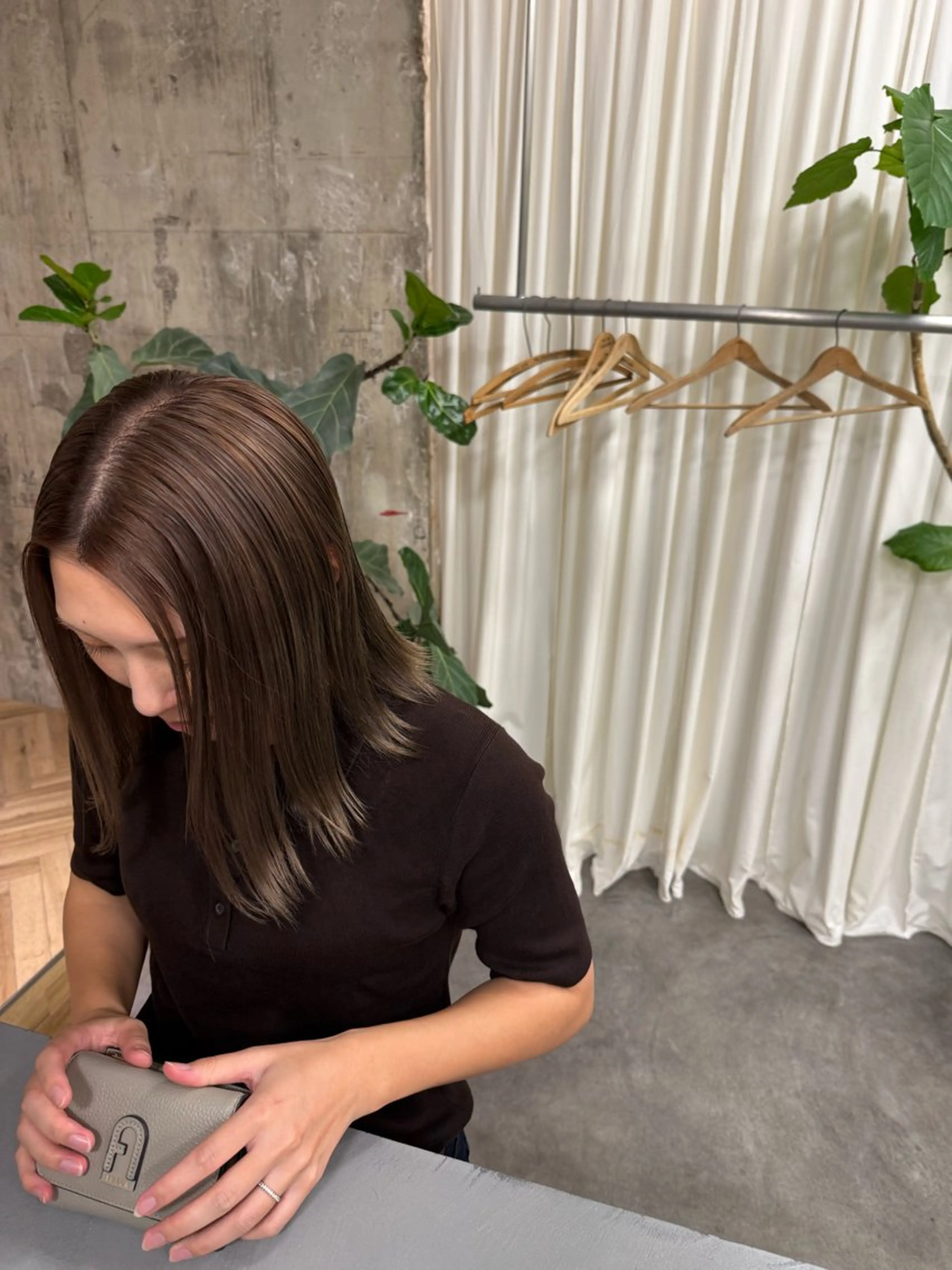 ミディアム PACE所属・ayumi ／透明感カラーのヘアスタイル