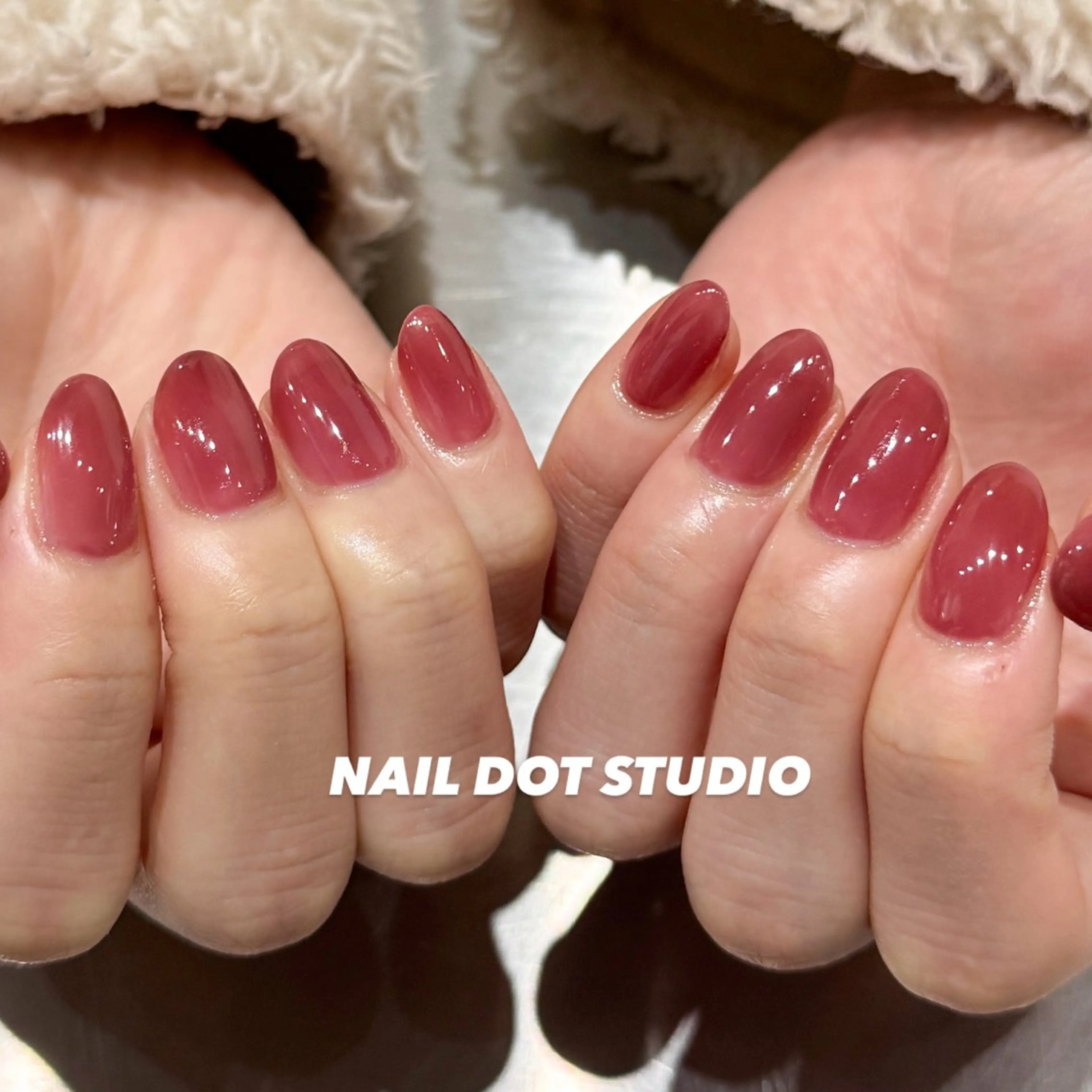 ネイル ハンドネイル NAILDOTSTU DIO SEINAのネイルデザイン