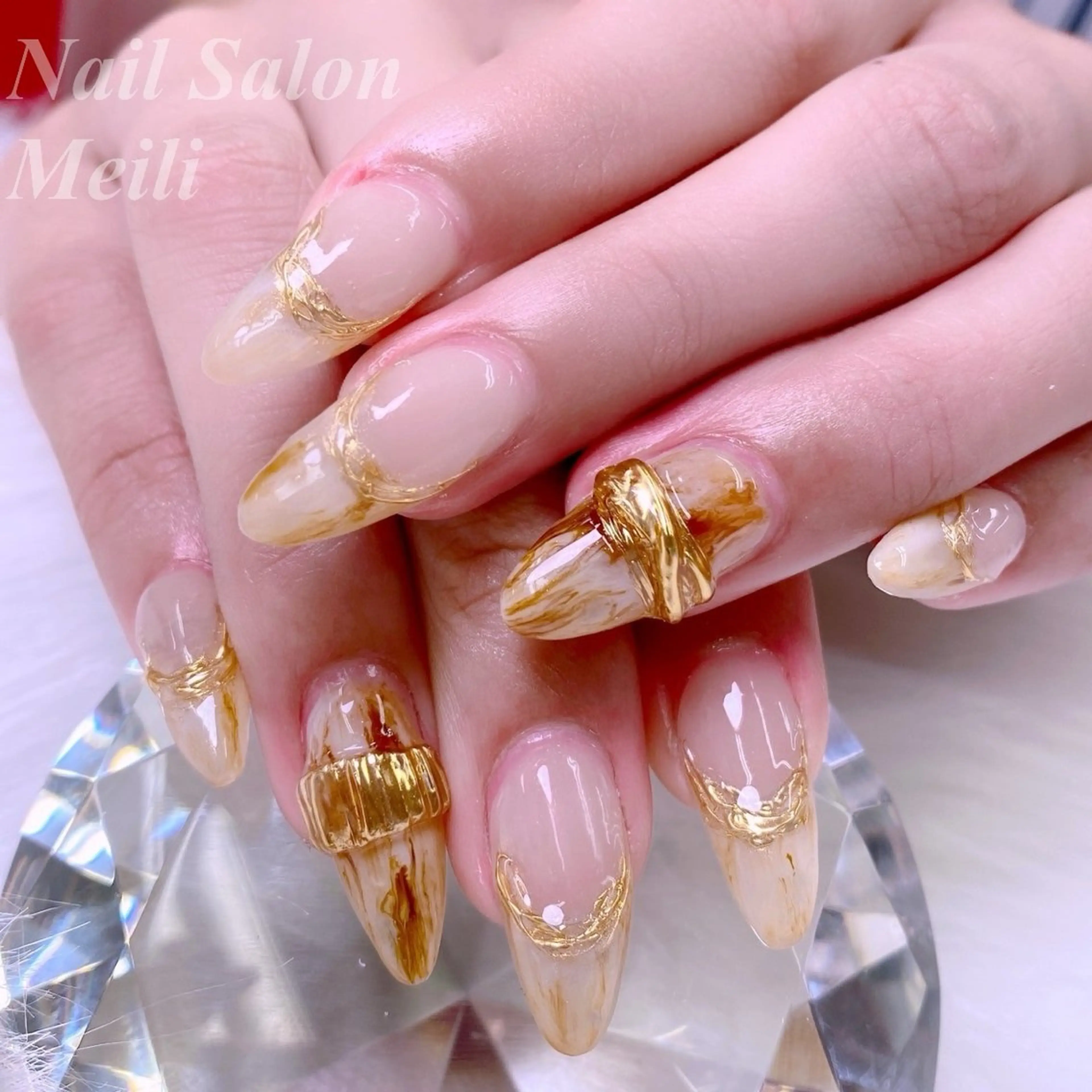 ネイル アートネイル ゴールド ニュアンスネイル 黄色 NAILSALON MEILIのネイルデザイン