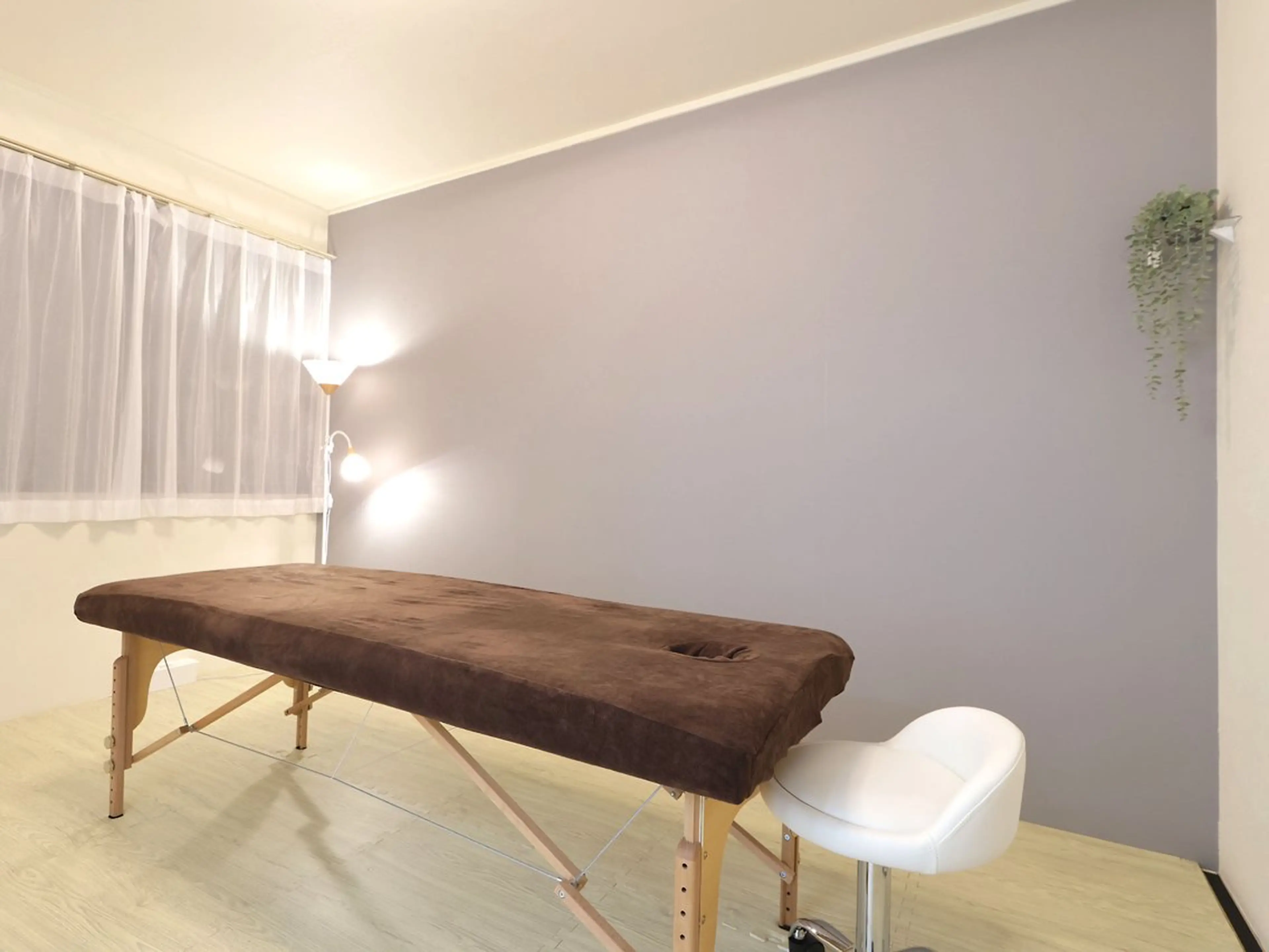 【小顔・姿勢矯正】 美容整体 SMILEのエステ・リラクイメージ