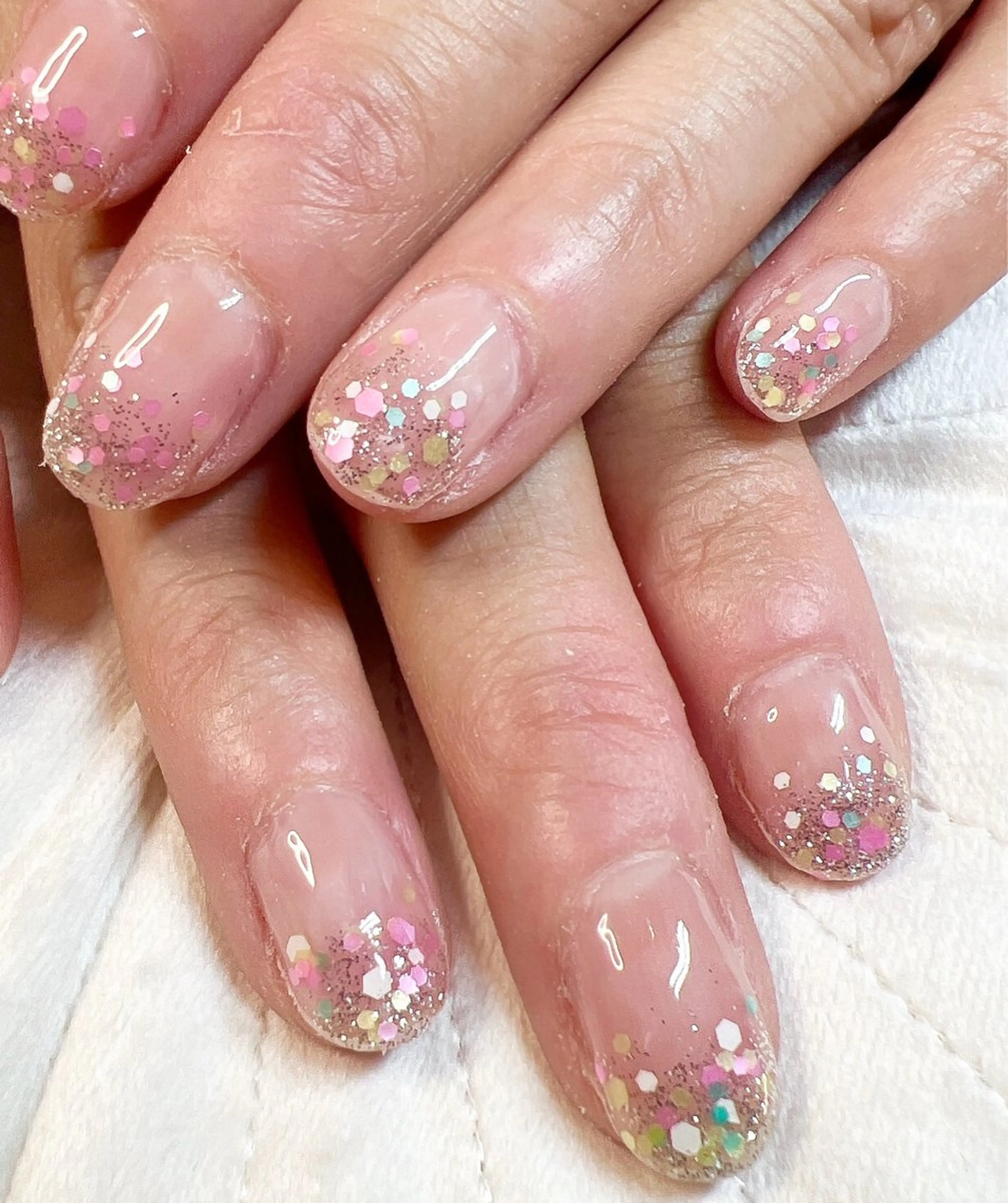 ネイル MIKA／耳ツボ ／マグネットネイルのネイルデザイン