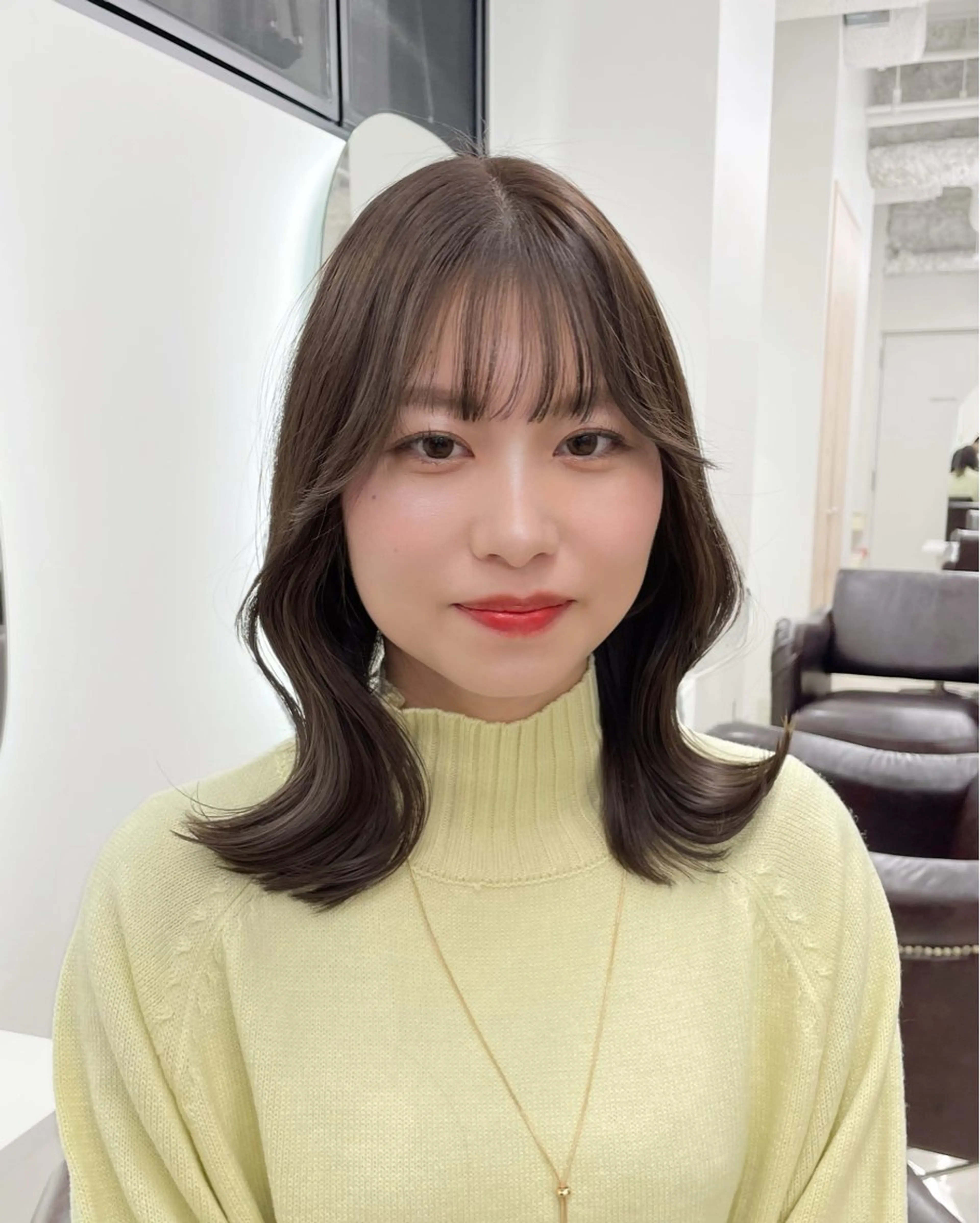 セミロング カラー カット ヘアカラー トリートメント ヘアセット 新宿/韓国ヘア/ 髪質改善ストレートのヘアスタイル