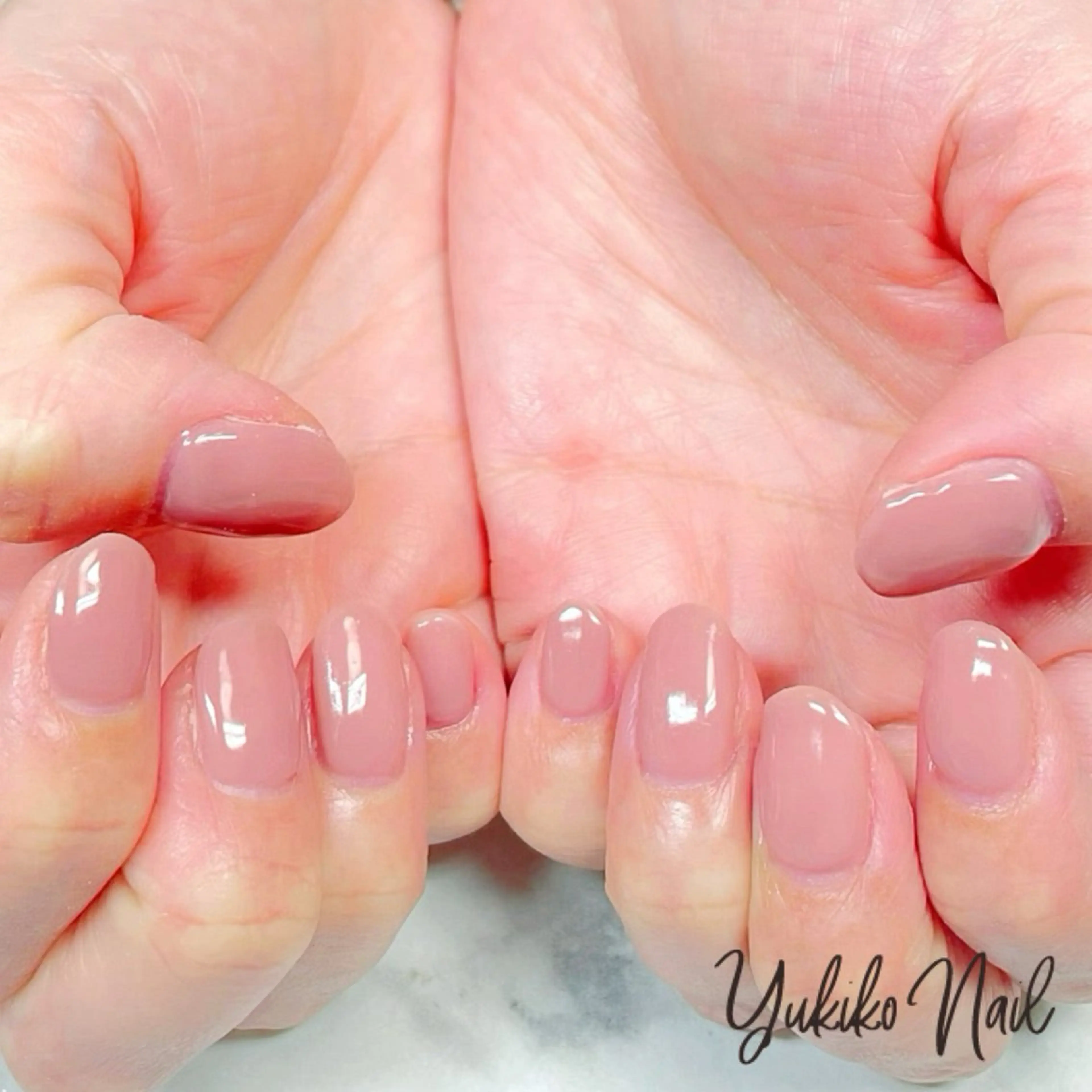ネイル オフィスネイル ワンカラーネイル ピンク シンプルネイル ハンドネイル ユキコ ネイルのネイルデザイン
