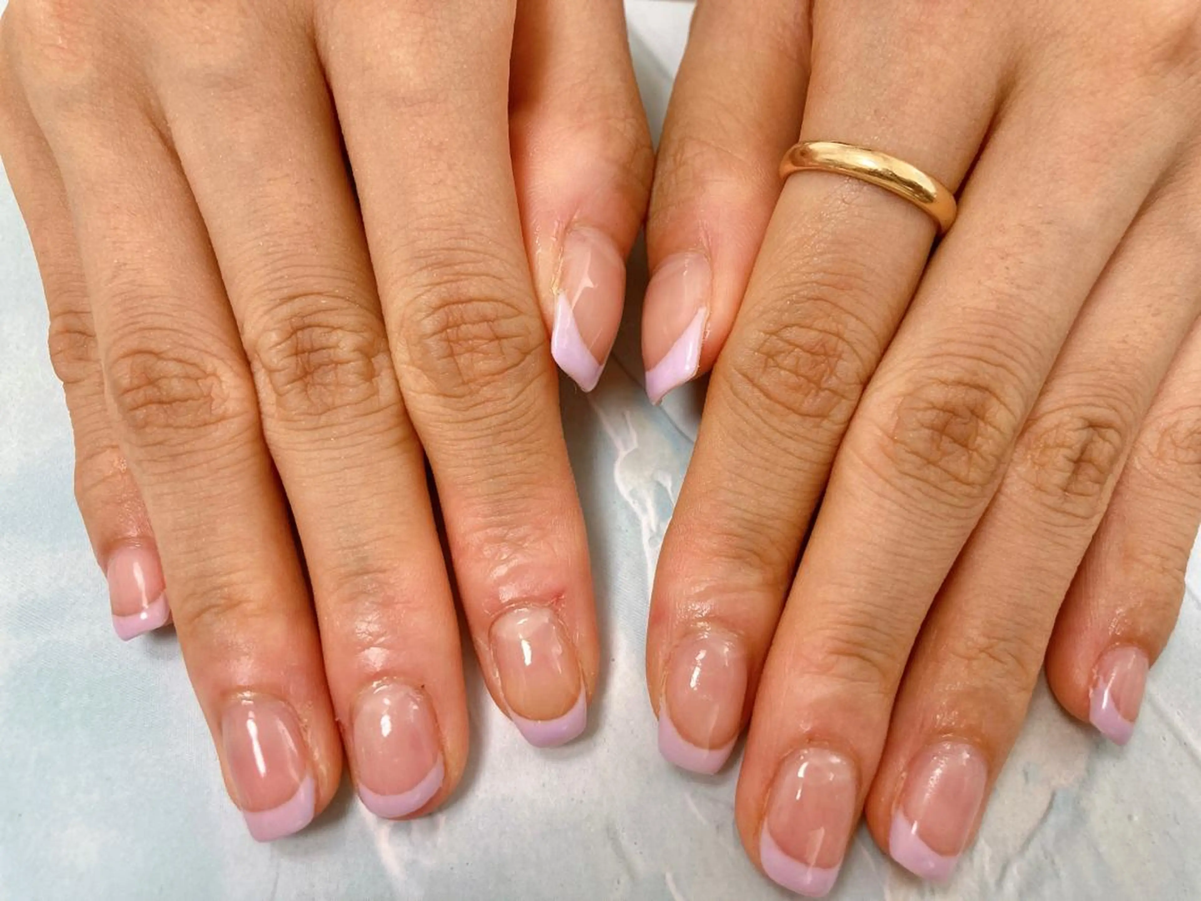 ネイル フレンチネイル パープル mogunail &blowのネイルデザイン