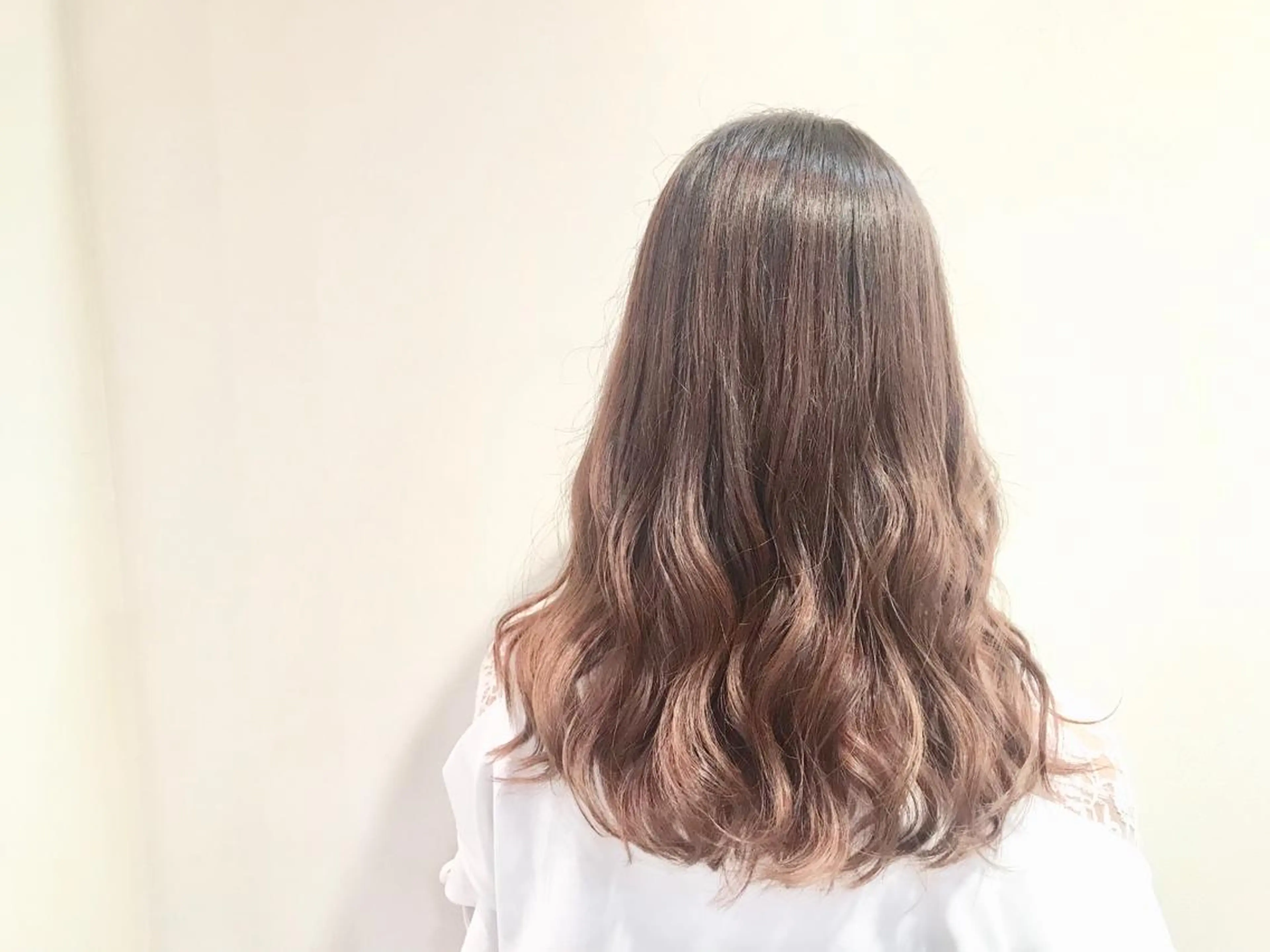 セミロング ✨美髪サラ艶トレンド 橋柿 実紀✨のヘアスタイル