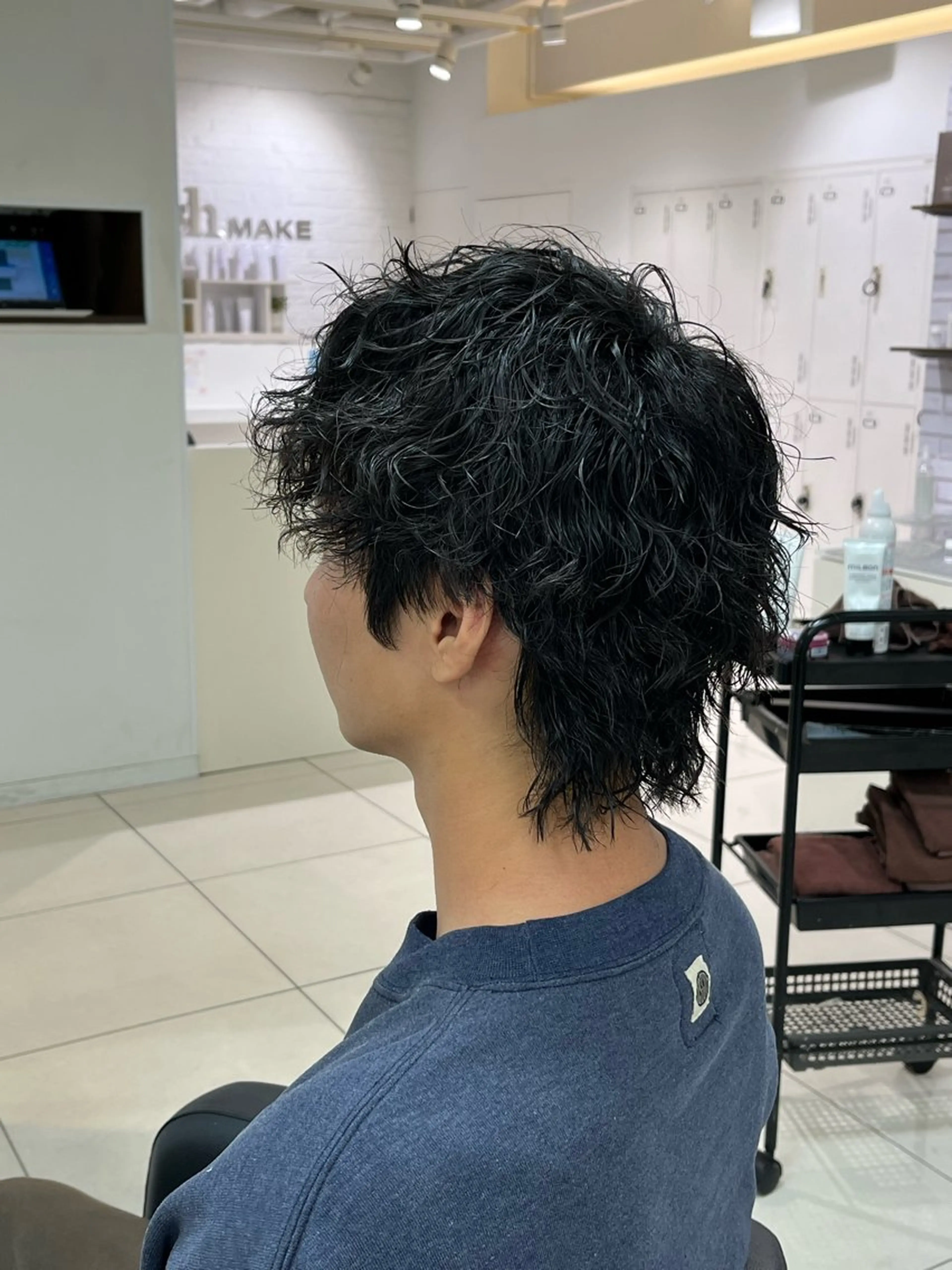 ショート カラー パーマ メンズ カット パーマ トリートメント 【シャドウパーマ センターパート】義心のヘアスタイル