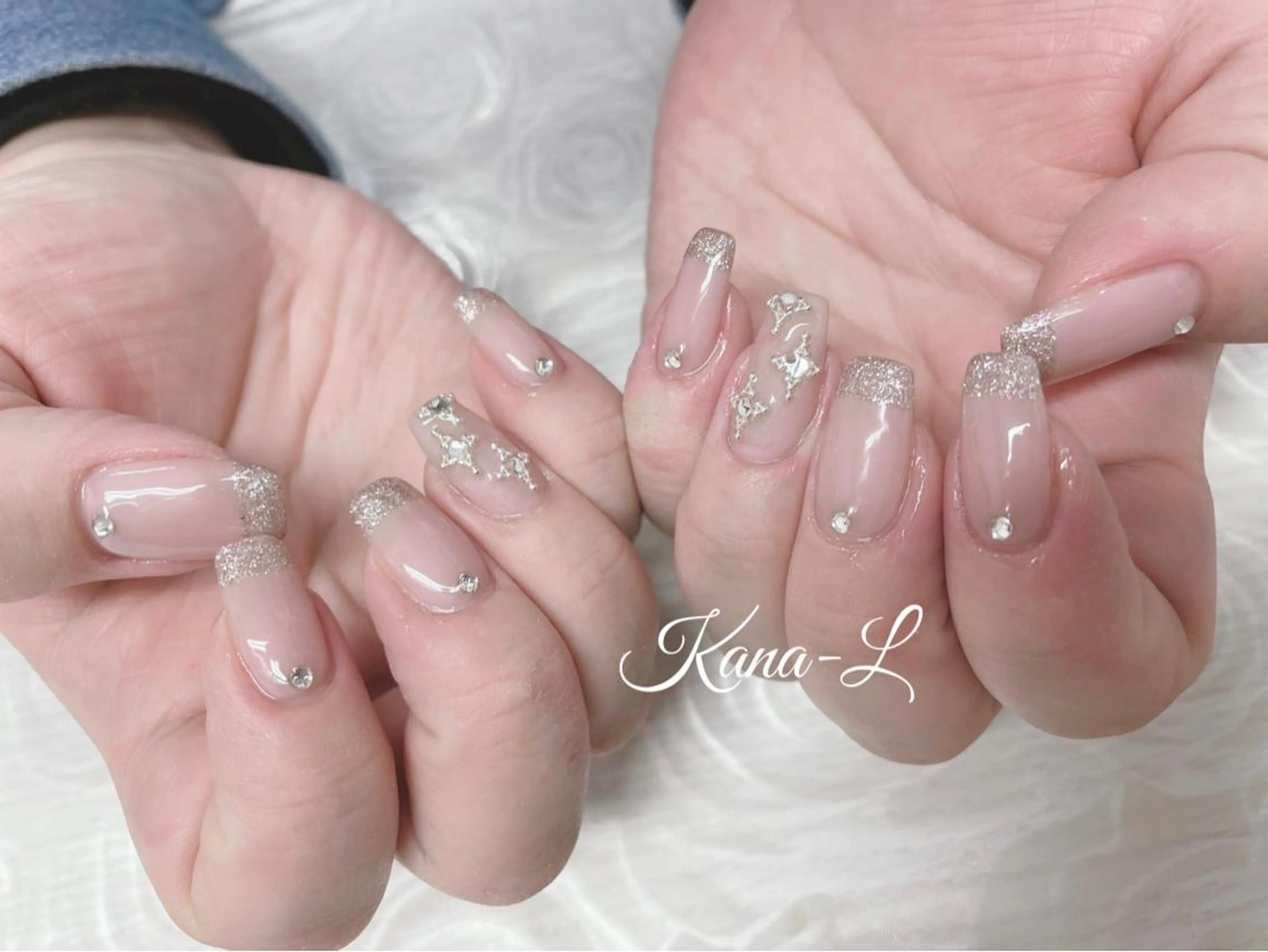 カラー ネイル フレンチネイル 韓国ネイル ラメ(グリッター) ストーンネイル ワンホンネイル 芦辺 香奈のネイルデザイン