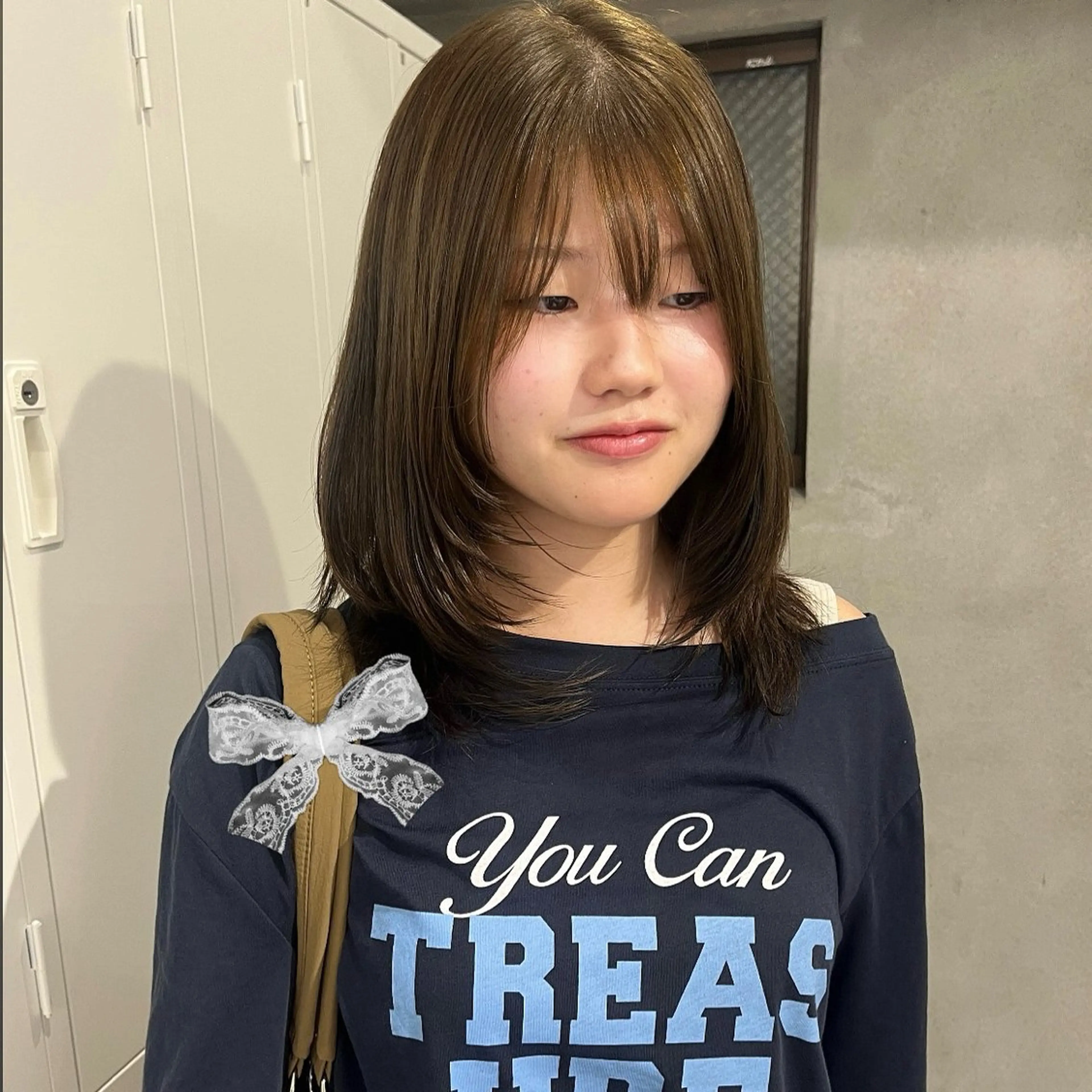 ミディアム カラー ブリーチ 透明感カラー レイヤーカット 広香🪽ハイトーン/ レイヤー/ヘアセットのヘアスタイル