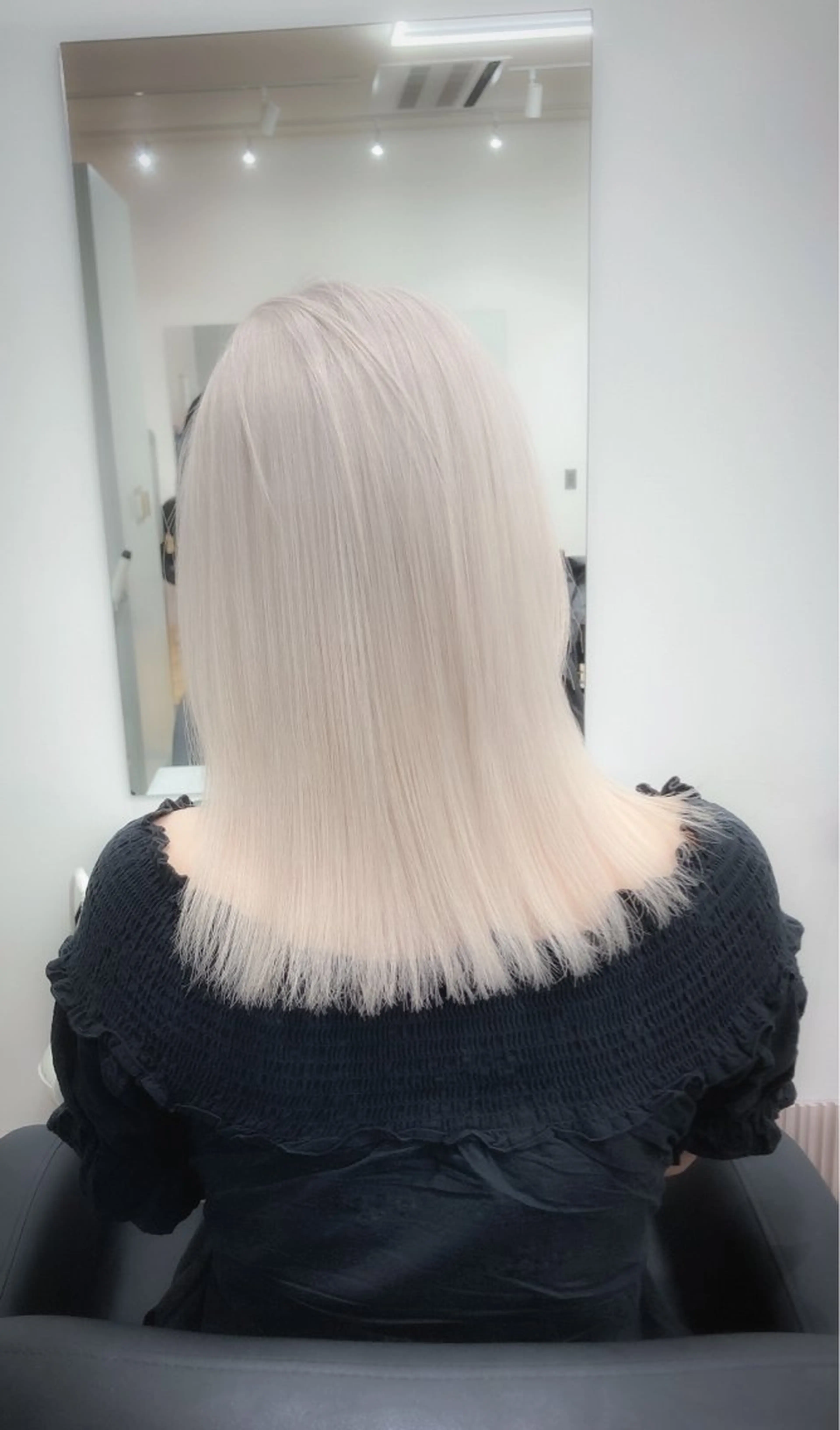 セミロング カラー ✨美髪矯正×髪質改善 🍎カイト🍎渋谷のヘアスタイル