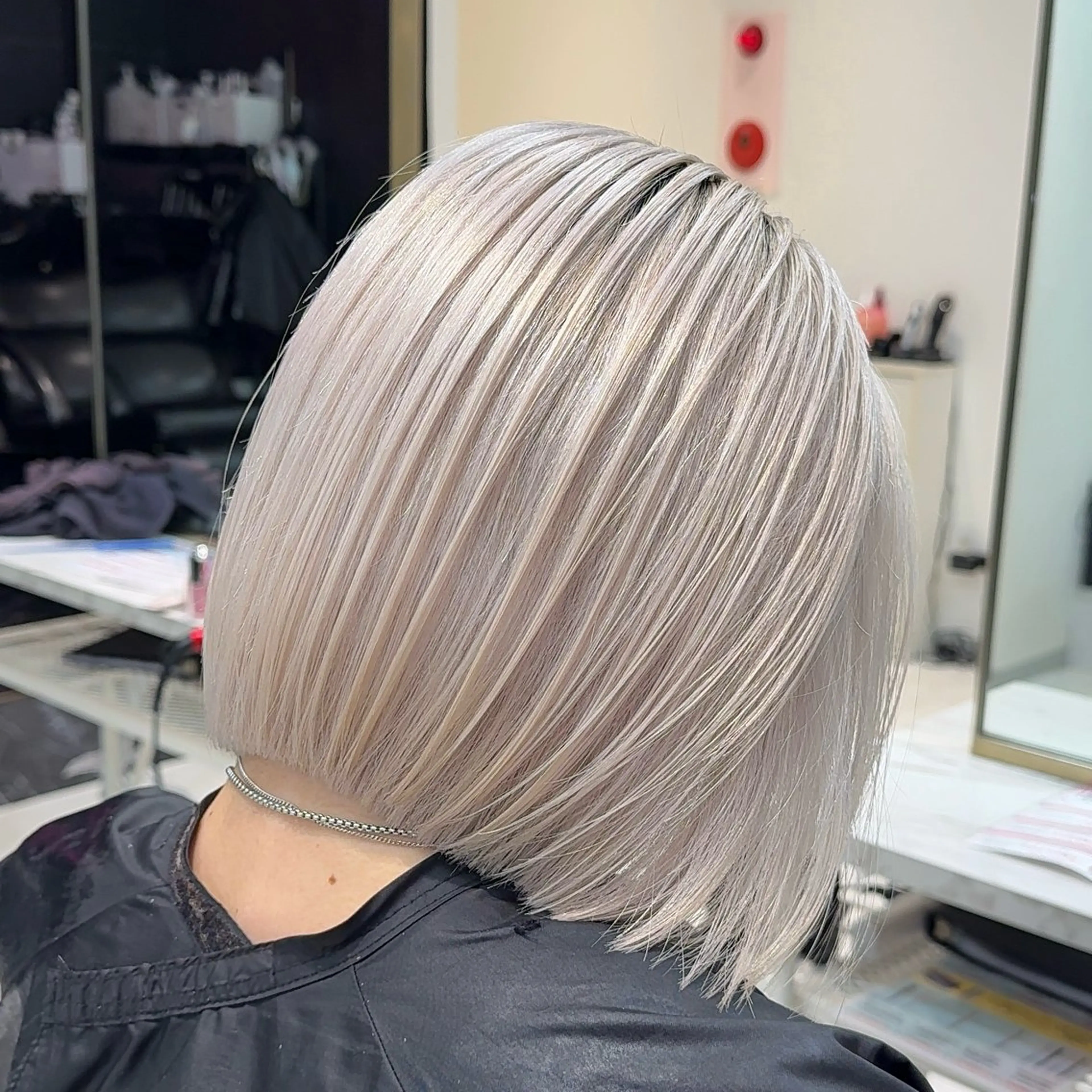 ロング カラー ヘアアレンジ ベージュカラー ブリーチ ブロンド デザインカラー ミルクティーベージュ ヘアカラー 【🥀履歴修正🥀】 ハイトーン職人/拓真のヘアスタイル