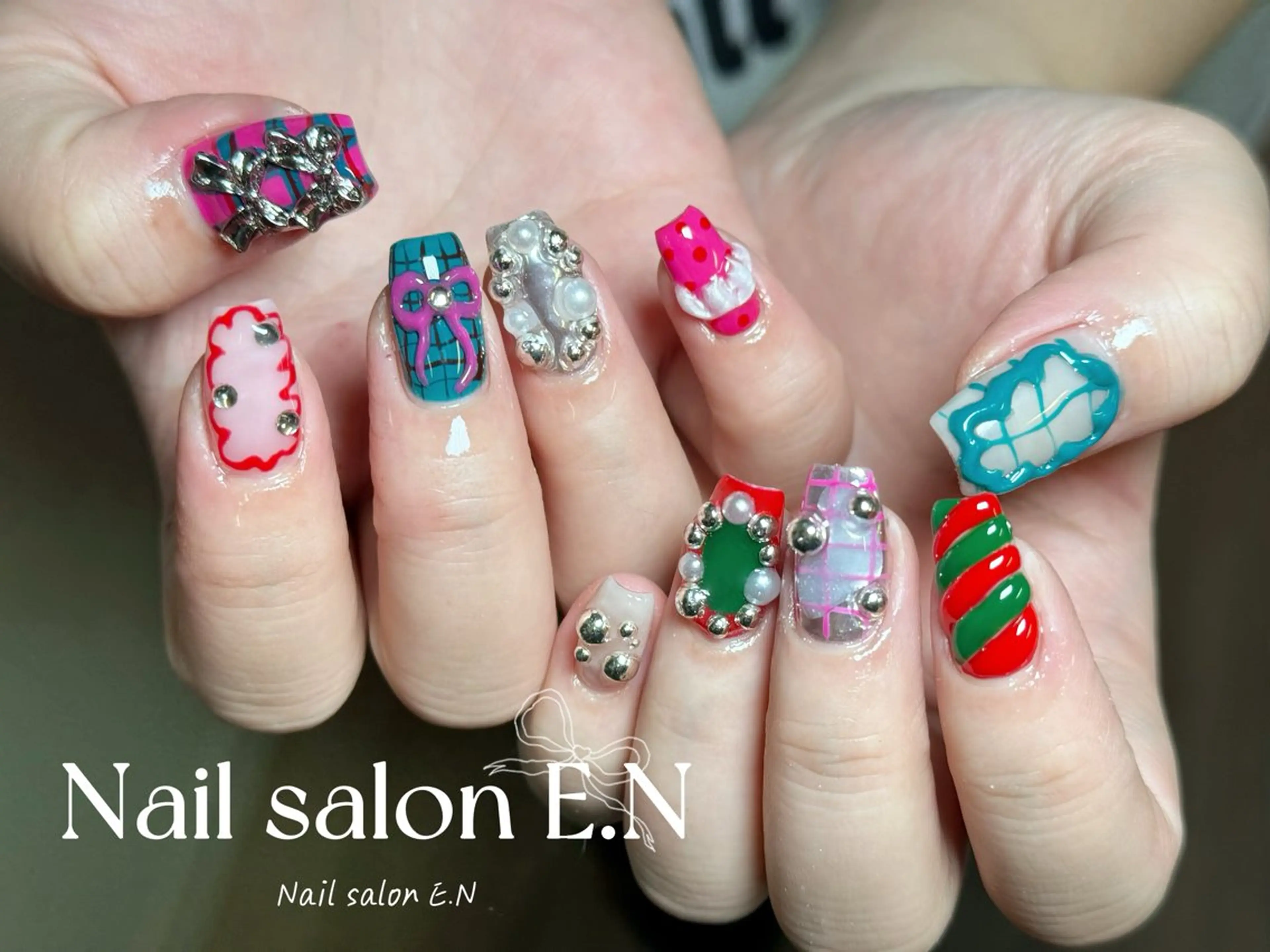 ネイル アートネイル オーロラネイル ブラウン クリアネイル フレンチネイル ハンドネイル E.N🦋 長さ出し/持ち込みのネイルデザイン