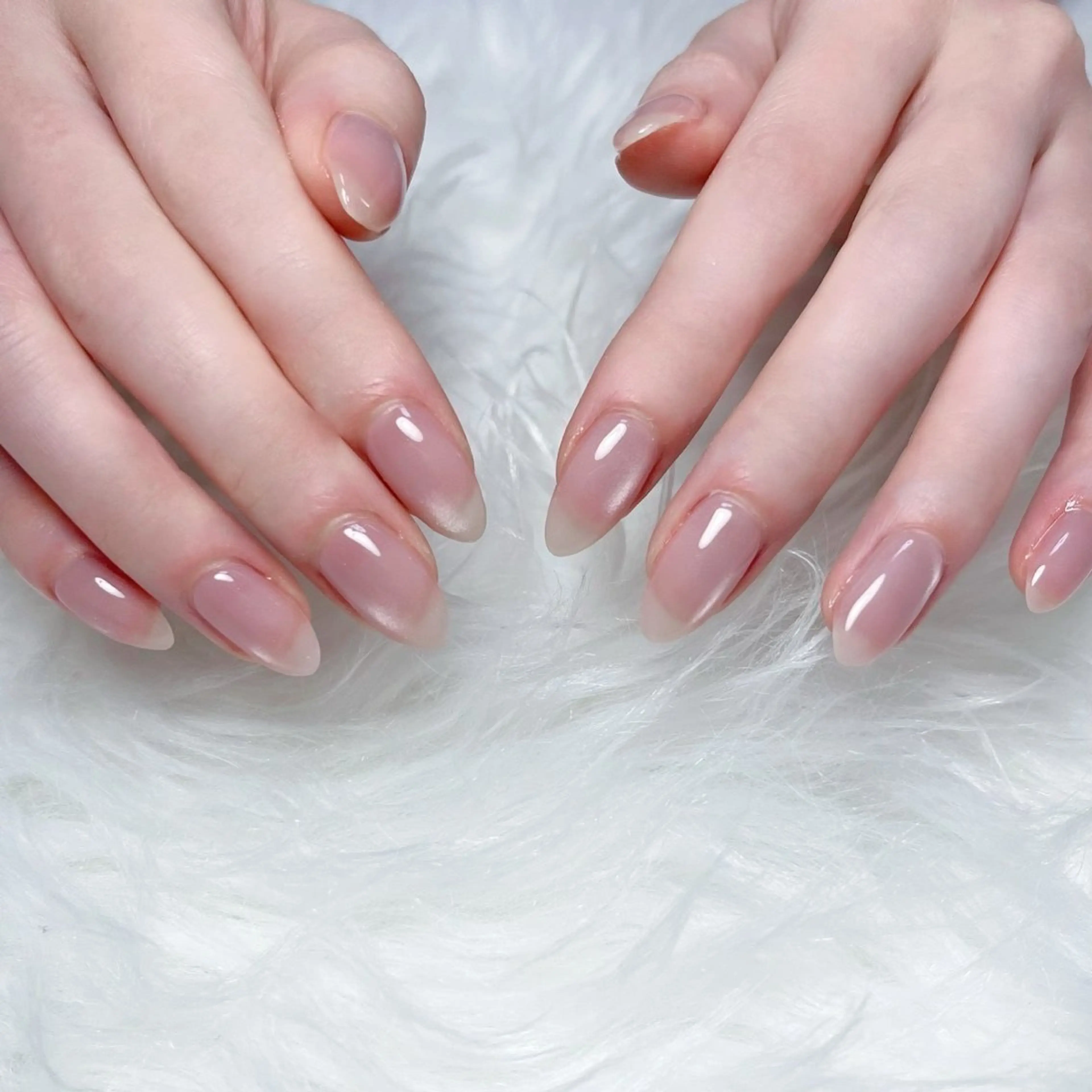 ❄️初回オフ無料❄️（オフあり）うる艶ワンカラーorグラデーションネイル💅の写真
