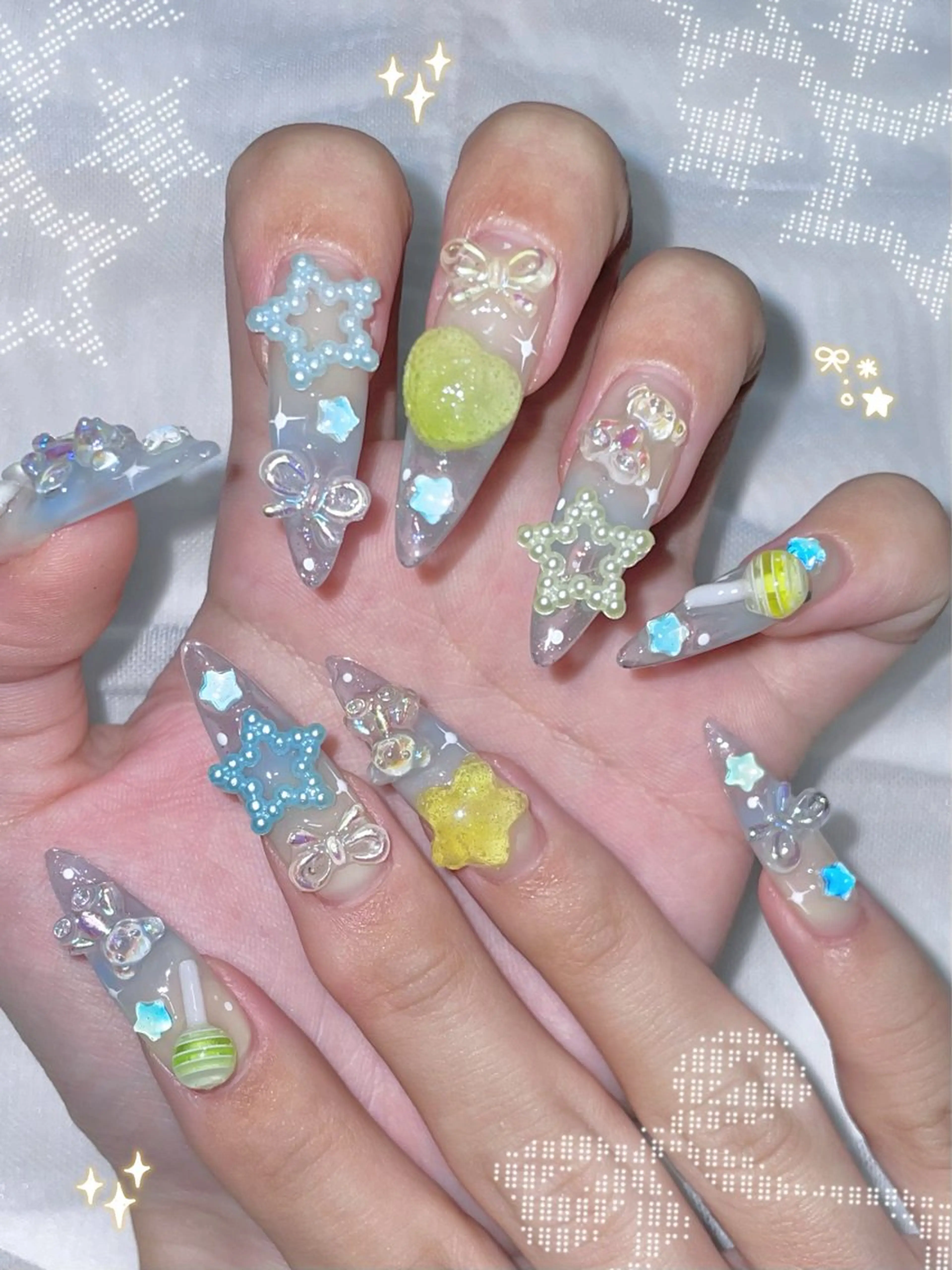 ネイル ハンドネイル Once upon a princessシェアサロンL'OM OSAKA所属・Once upon a princessのネイルデザイン