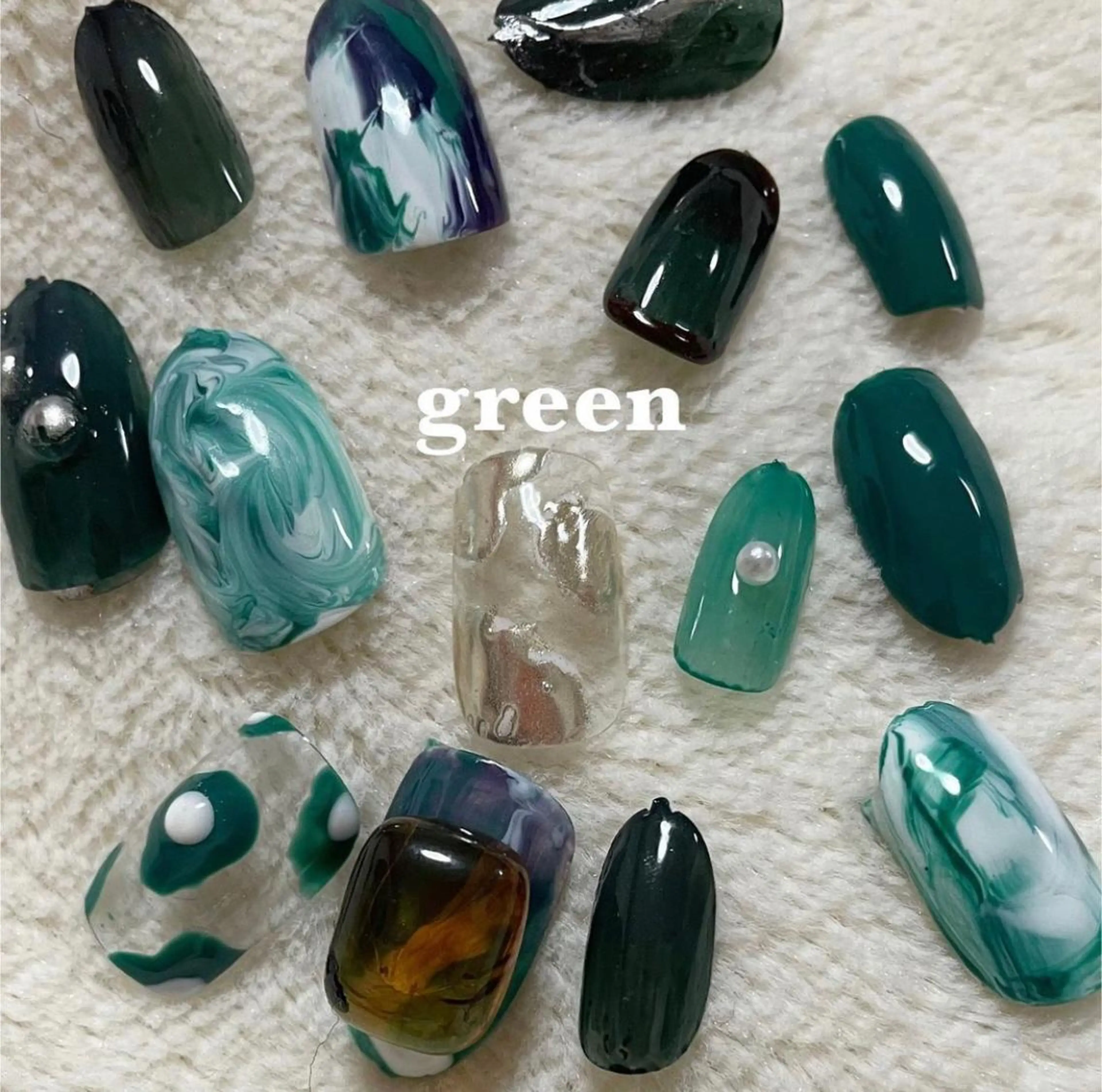 ネイル 栗田 ゆう子のネイルデザイン