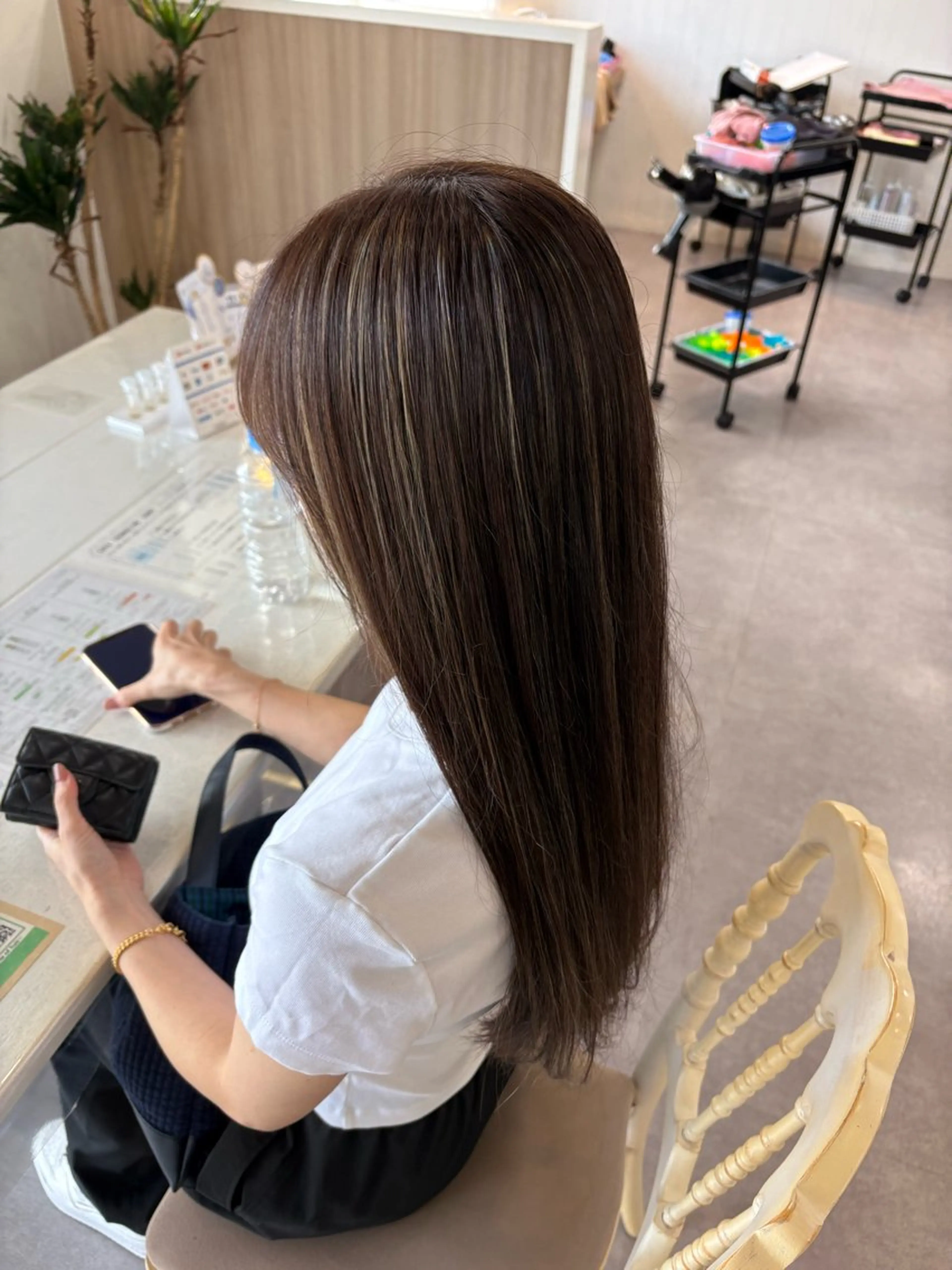 ロング 高橋 真歩のヘアスタイル