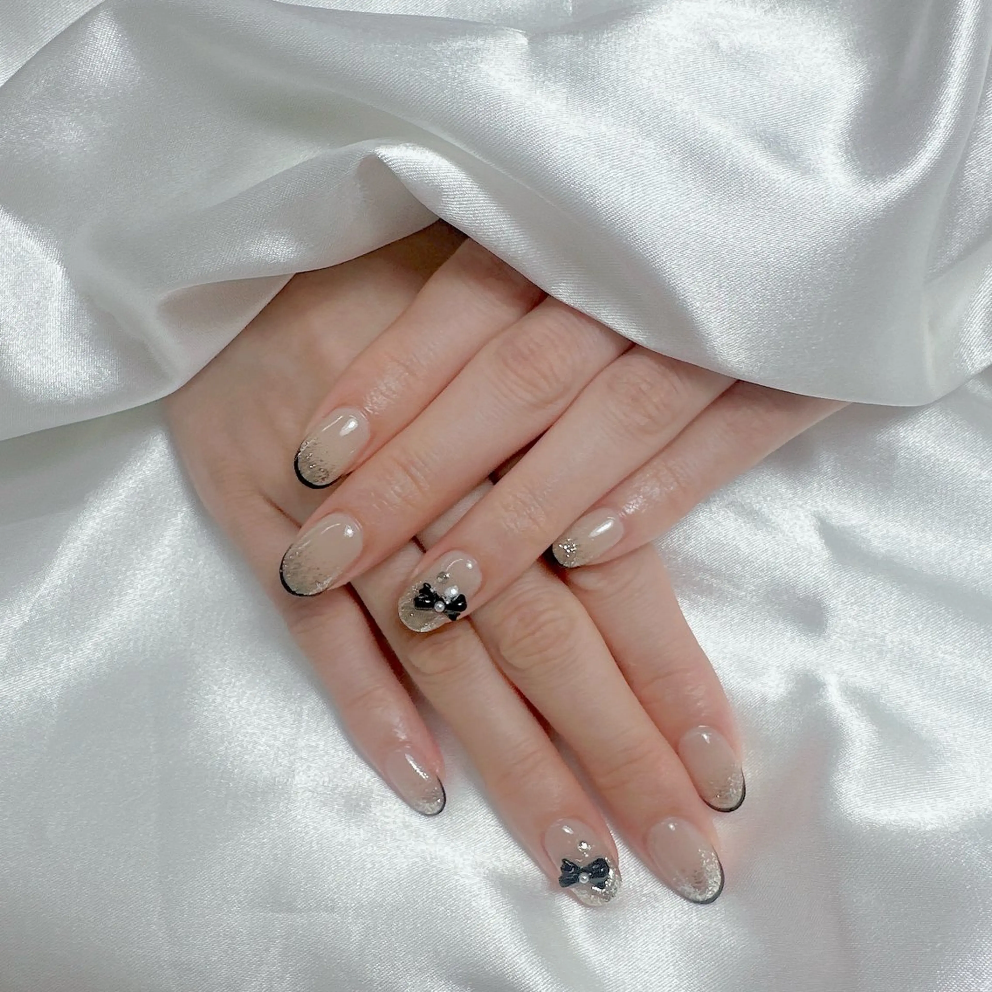 ネイル アートネイル ジェルネイル グラデーション キラキラネイル ラメ(グリッター) ハンドネイル Viola. 優花のネイルデザイン