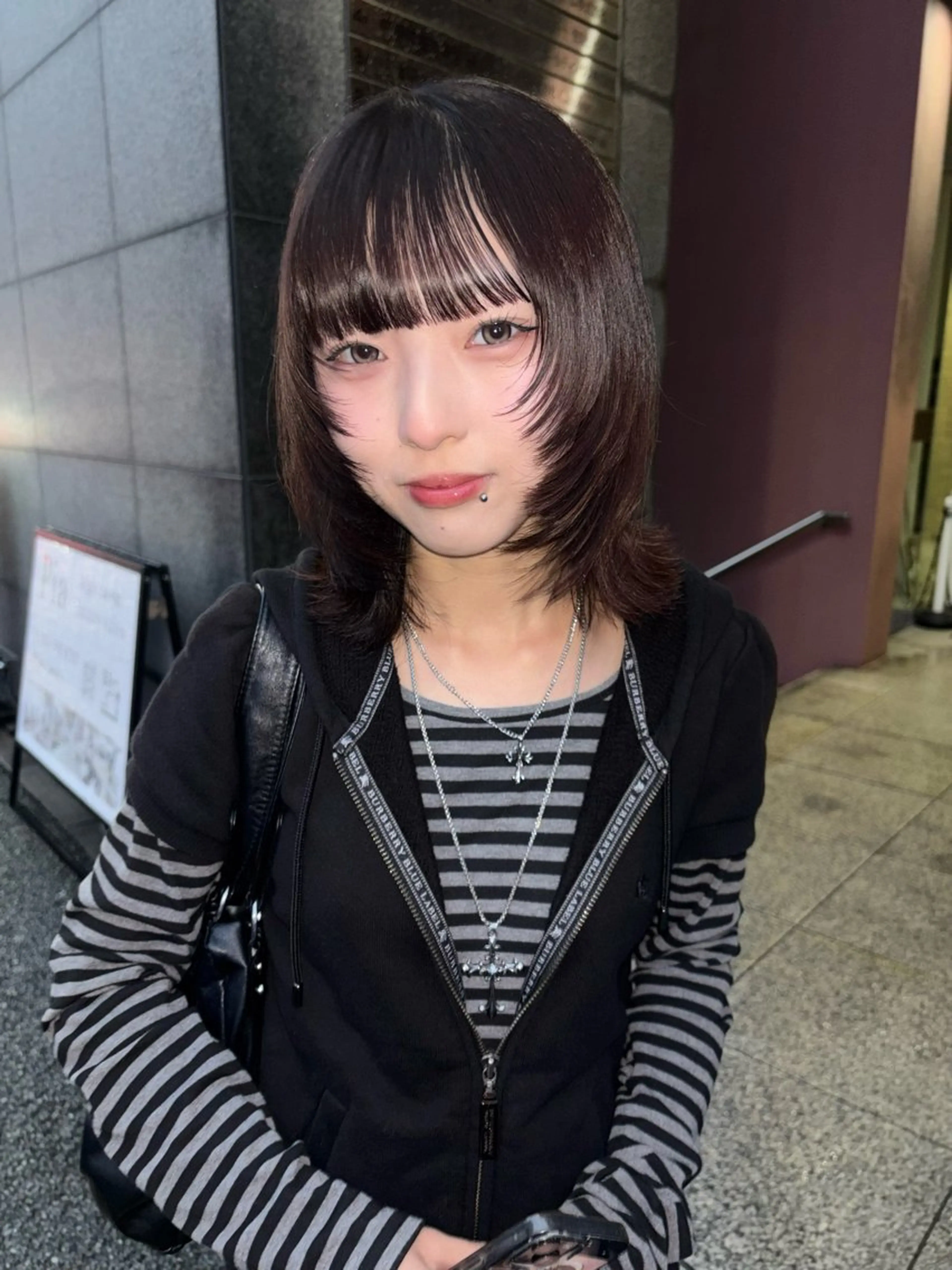 ミディアム カット ⭐︎ハイトーン /レイヤー✩momoのヘアスタイル