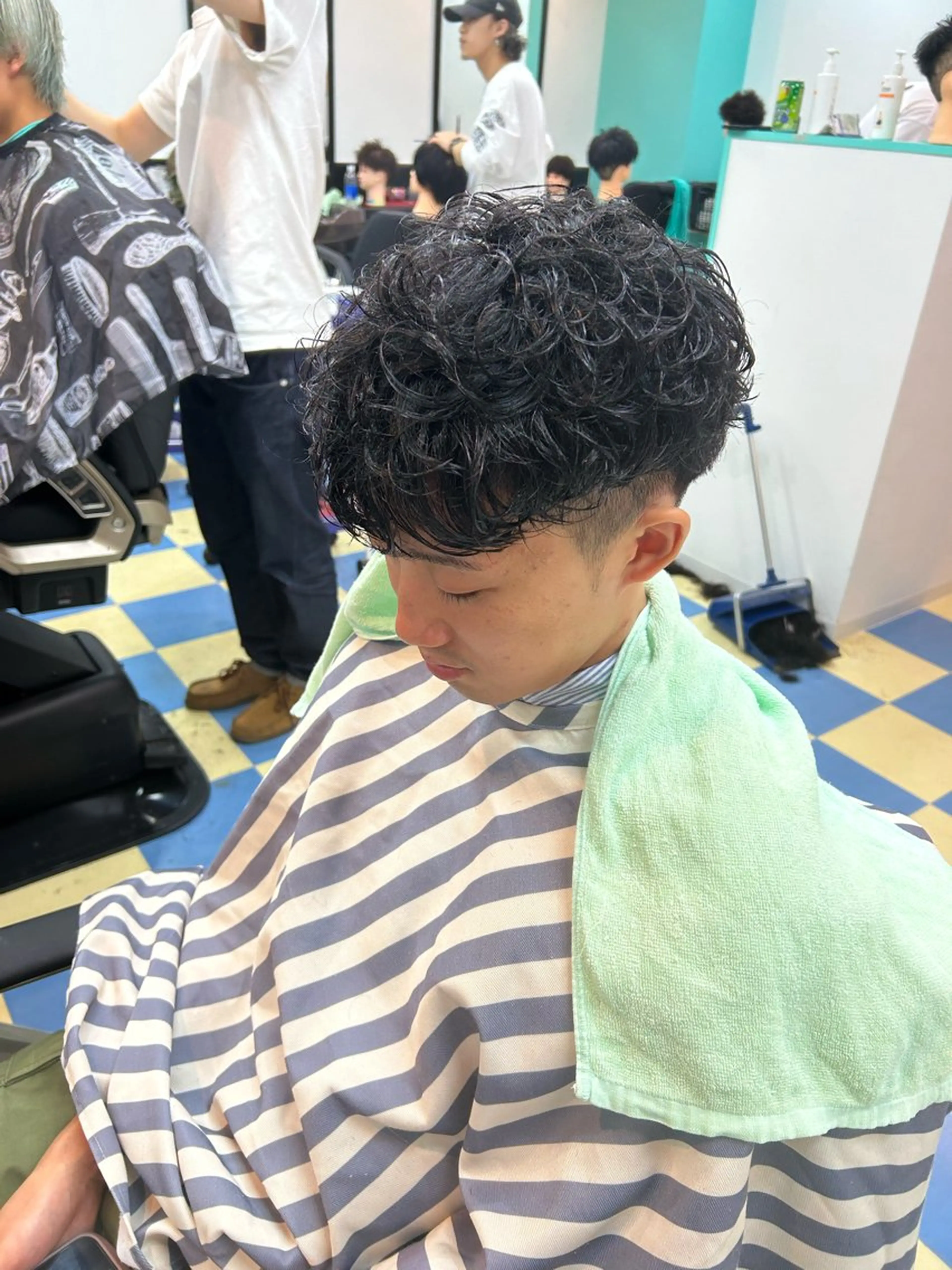 シャンプー+シェーブ（ヘアセット可）の写真
