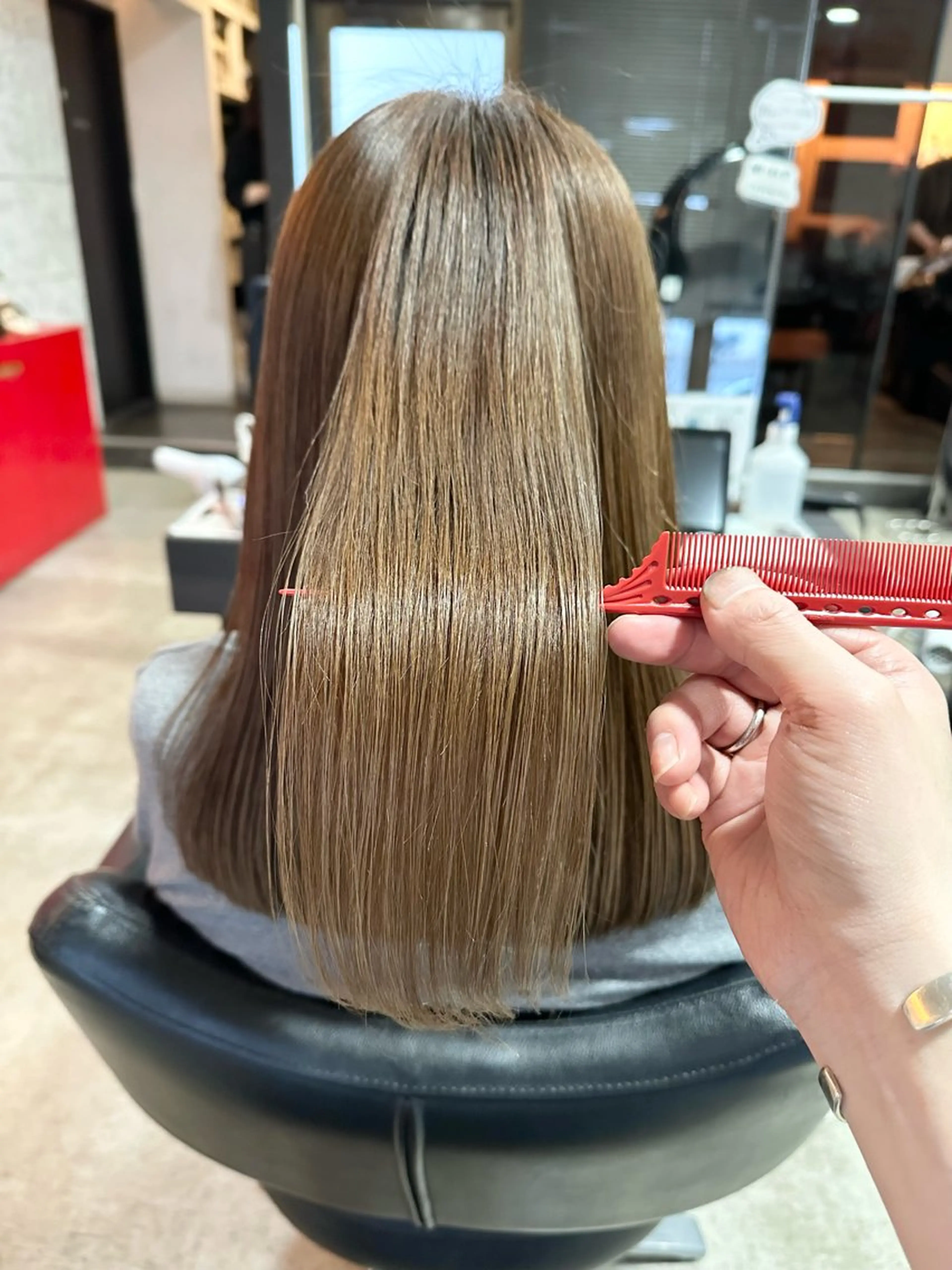 ロング 服部 楓のヘアスタイル