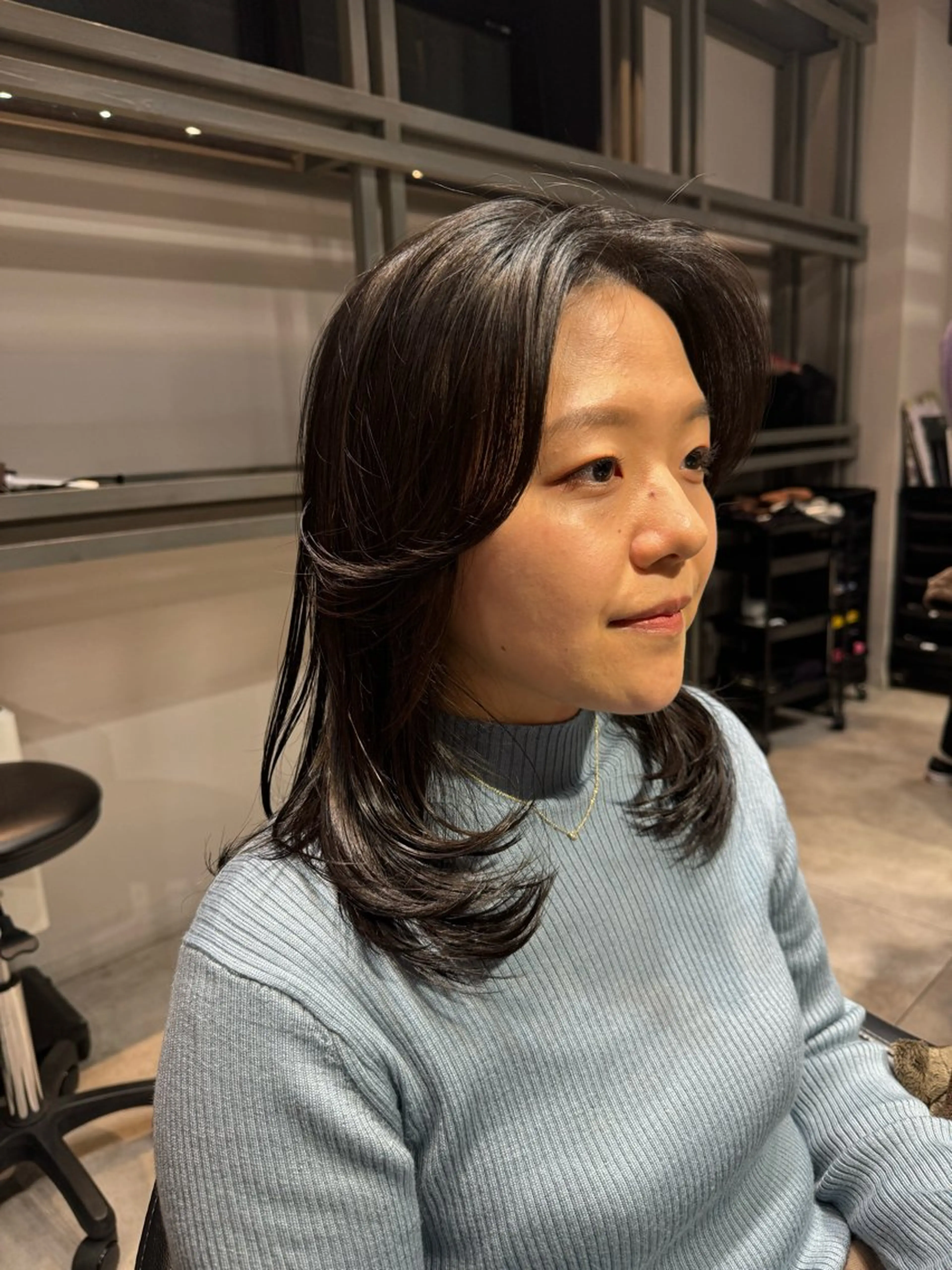 ミディアム ミディアムレイヤー レイヤーカット カット ヘッドスパ 似合う髪型が 分からない方へのヘアスタイル