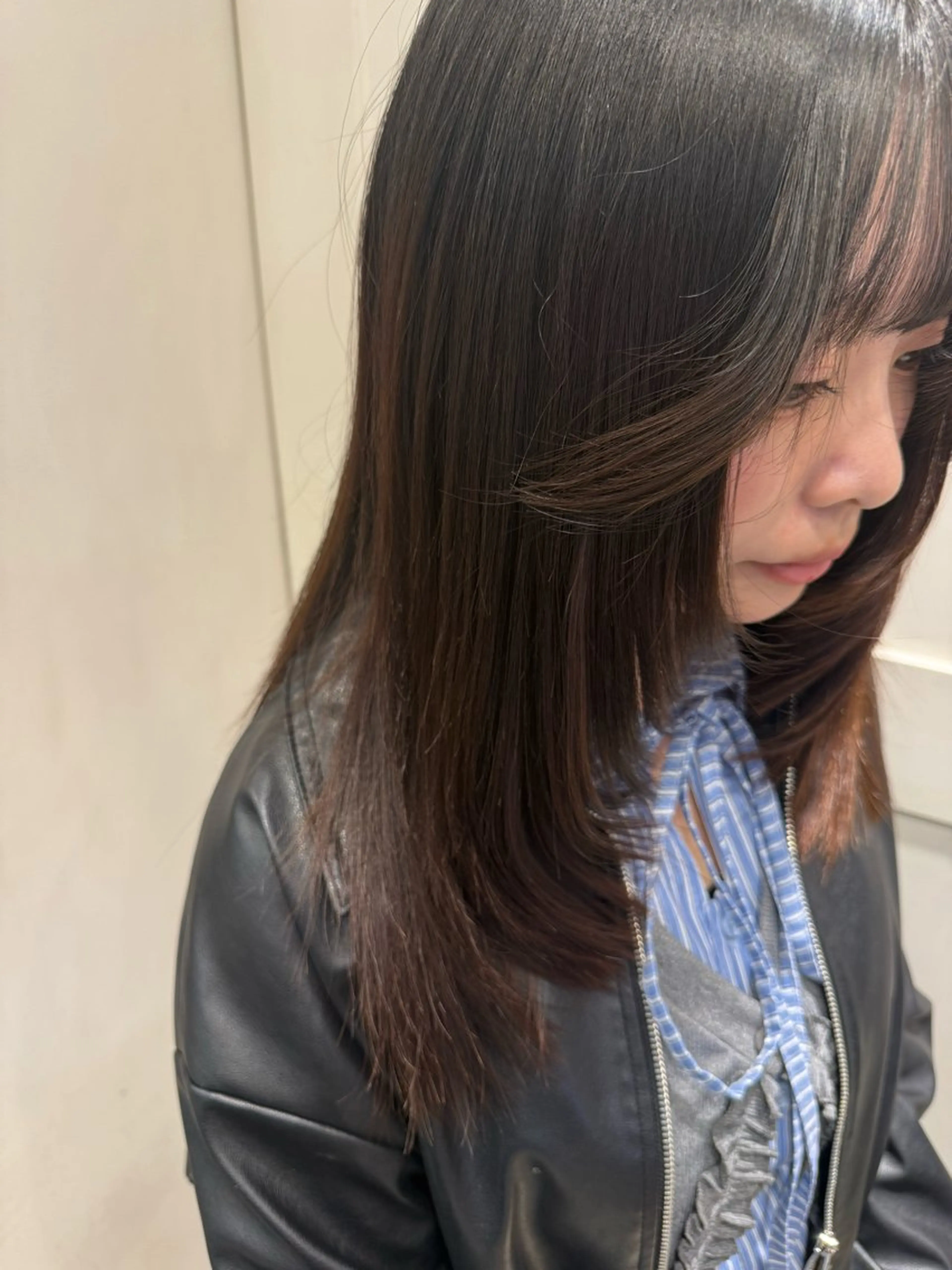 ロング 🎨ハイトーン レイヤーカットやまとのヘアスタイル