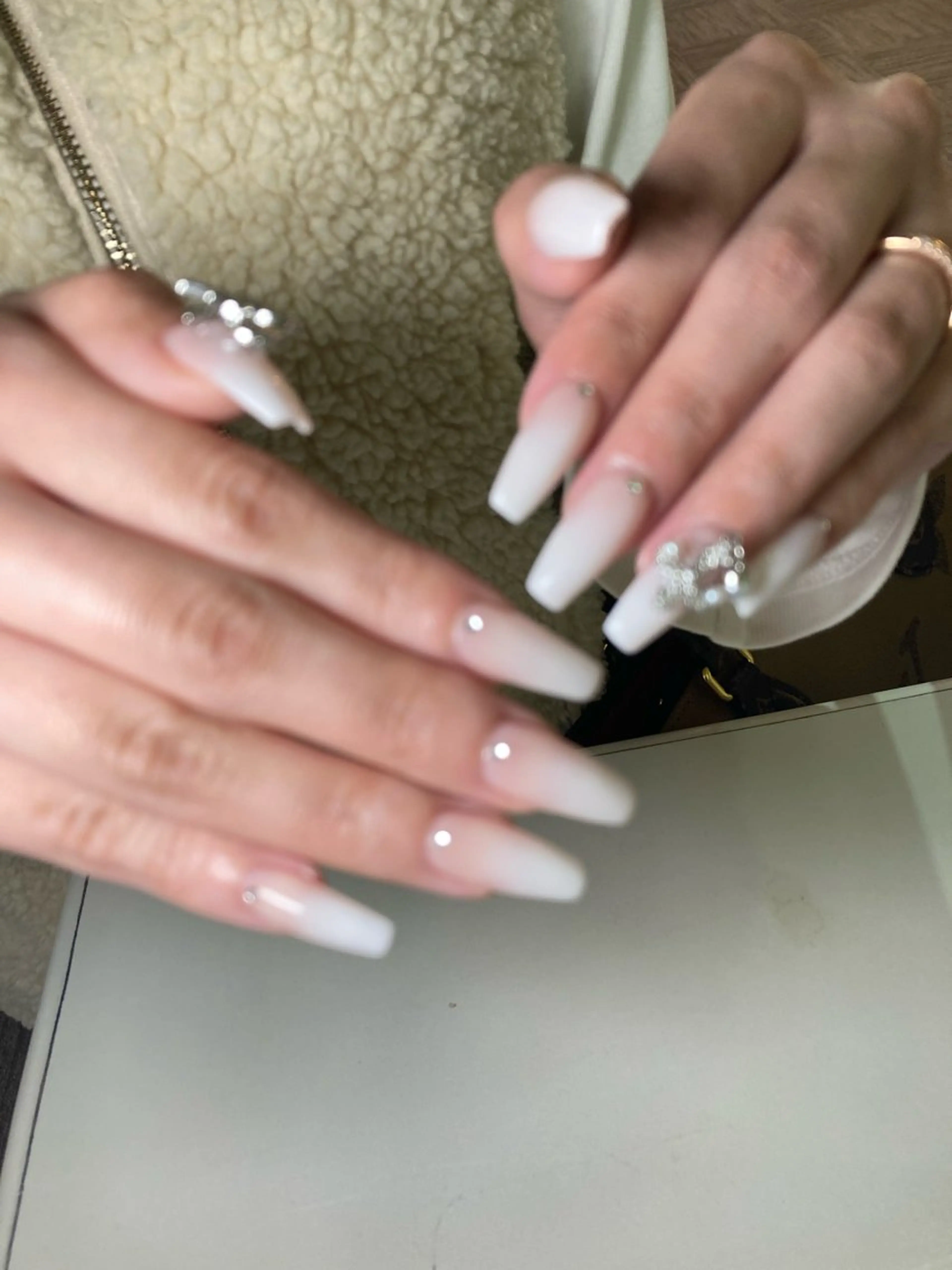 ネイル アートネイル 韓国ネイル マットネイル ミラーネイル ニュアンスネイル ハンドネイル 🎀 D.d _nailのネイルデザイン