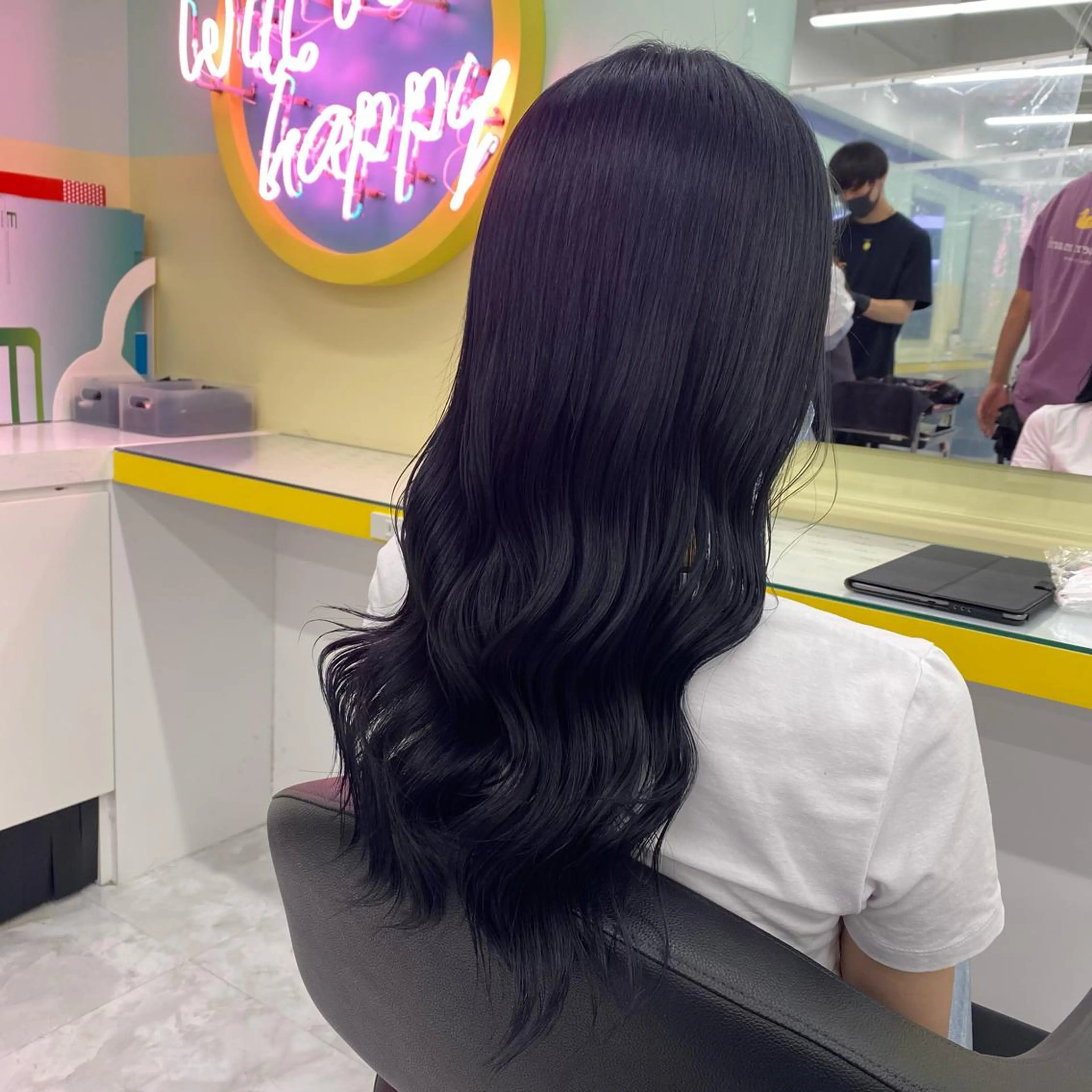 セミロング カラー ヘアアレンジ ヘアカラー トリートメント mai🍑暖色カラー /レイヤー💖のヘアスタイル