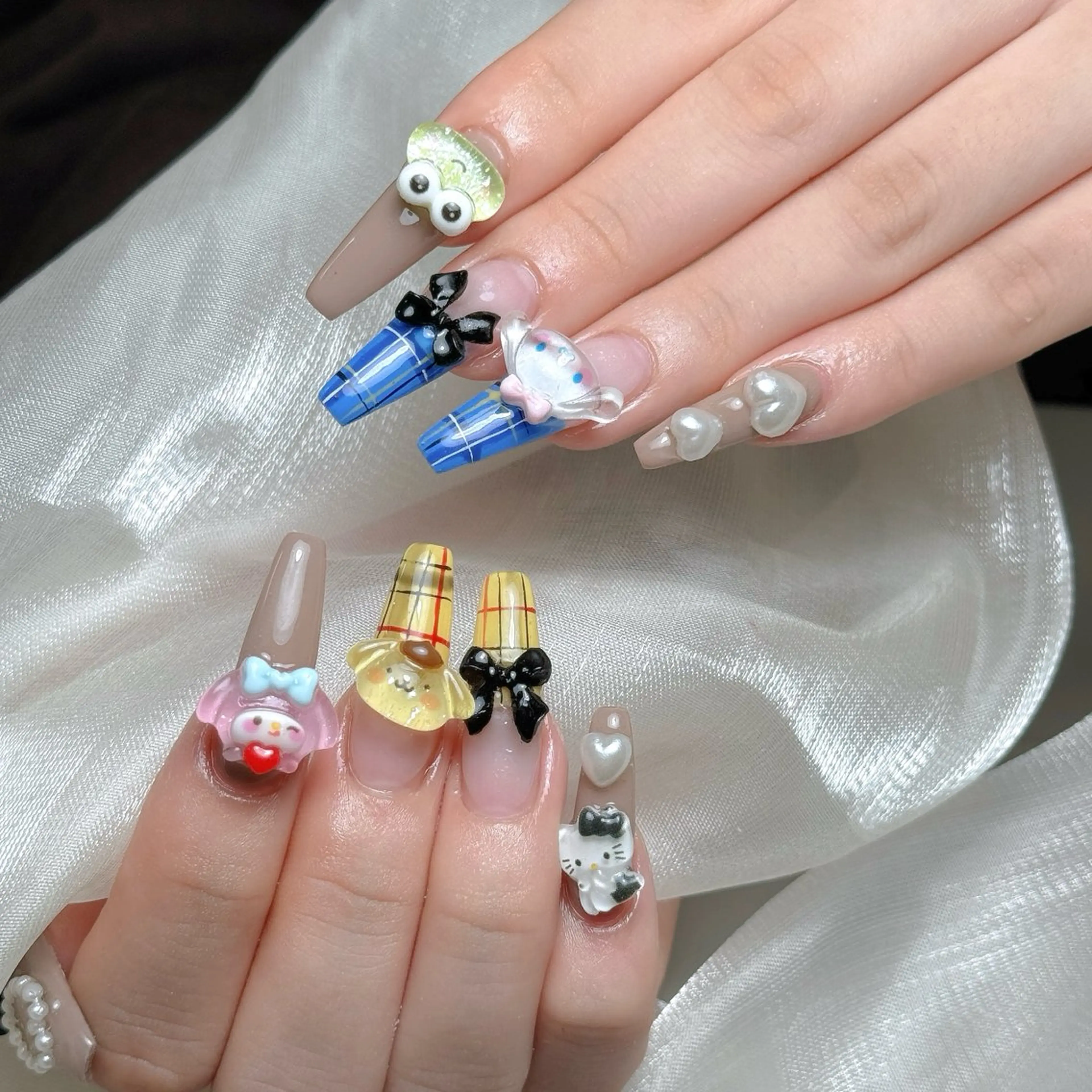 ネイル Maggie Nail🦩のネイルデザイン