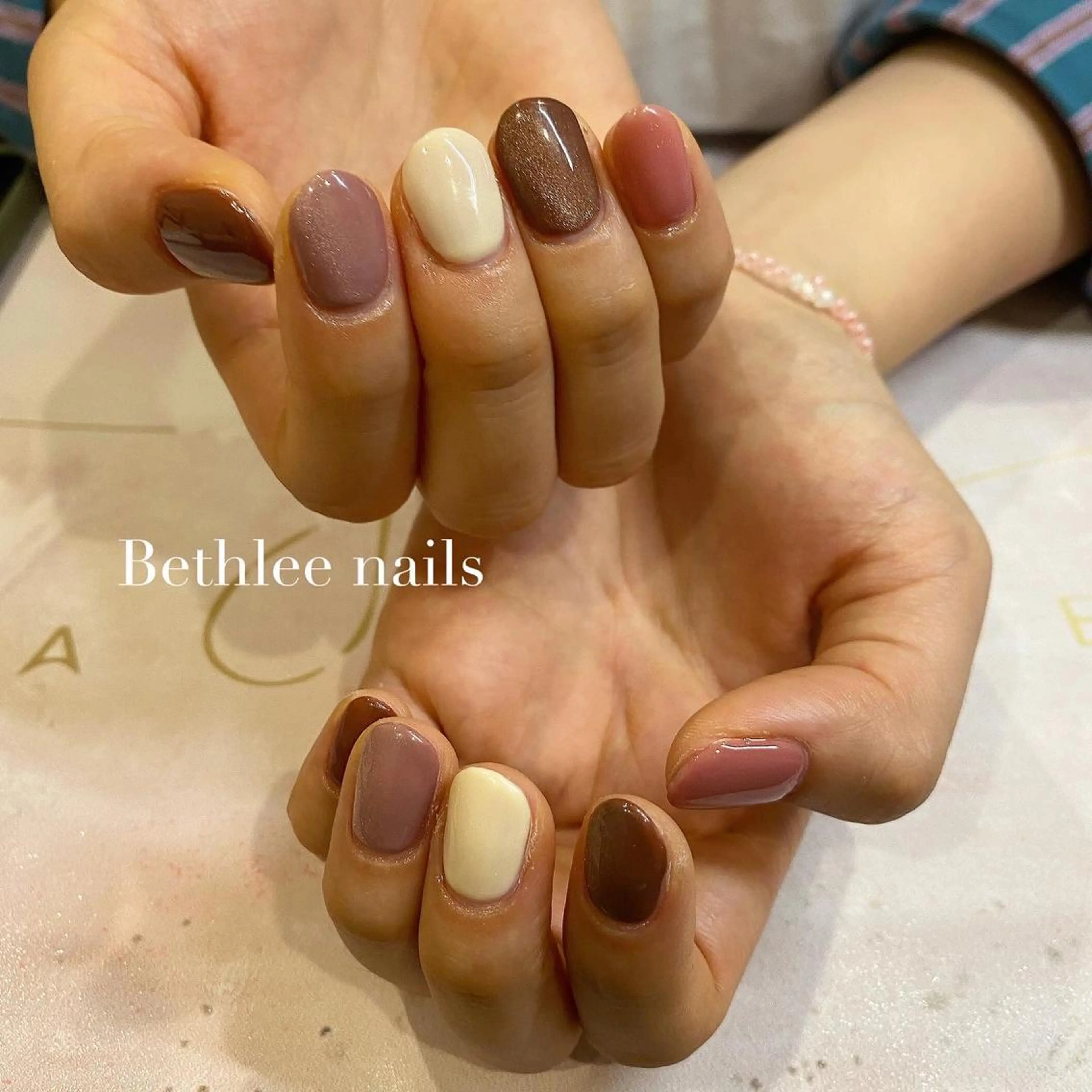 ネイル マグネットネイル ハンドネイル Bethlee nailsのネイルデザイン
