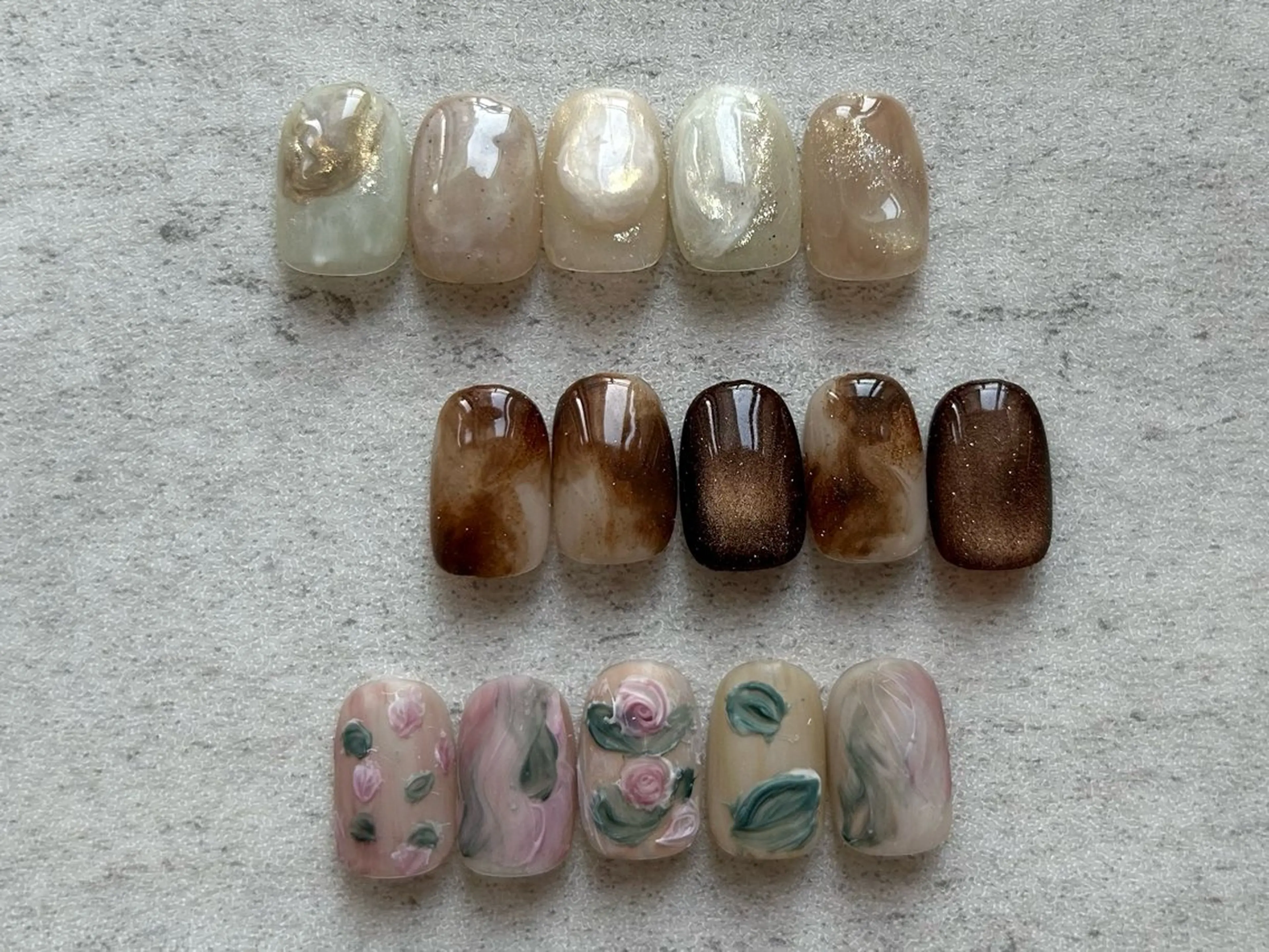 ネイル フットネイル ジェルネイル マグネットネイル 持ち込み ニュアンスネイル ハンドネイル プライベートサロン etelüのネイルデザイン