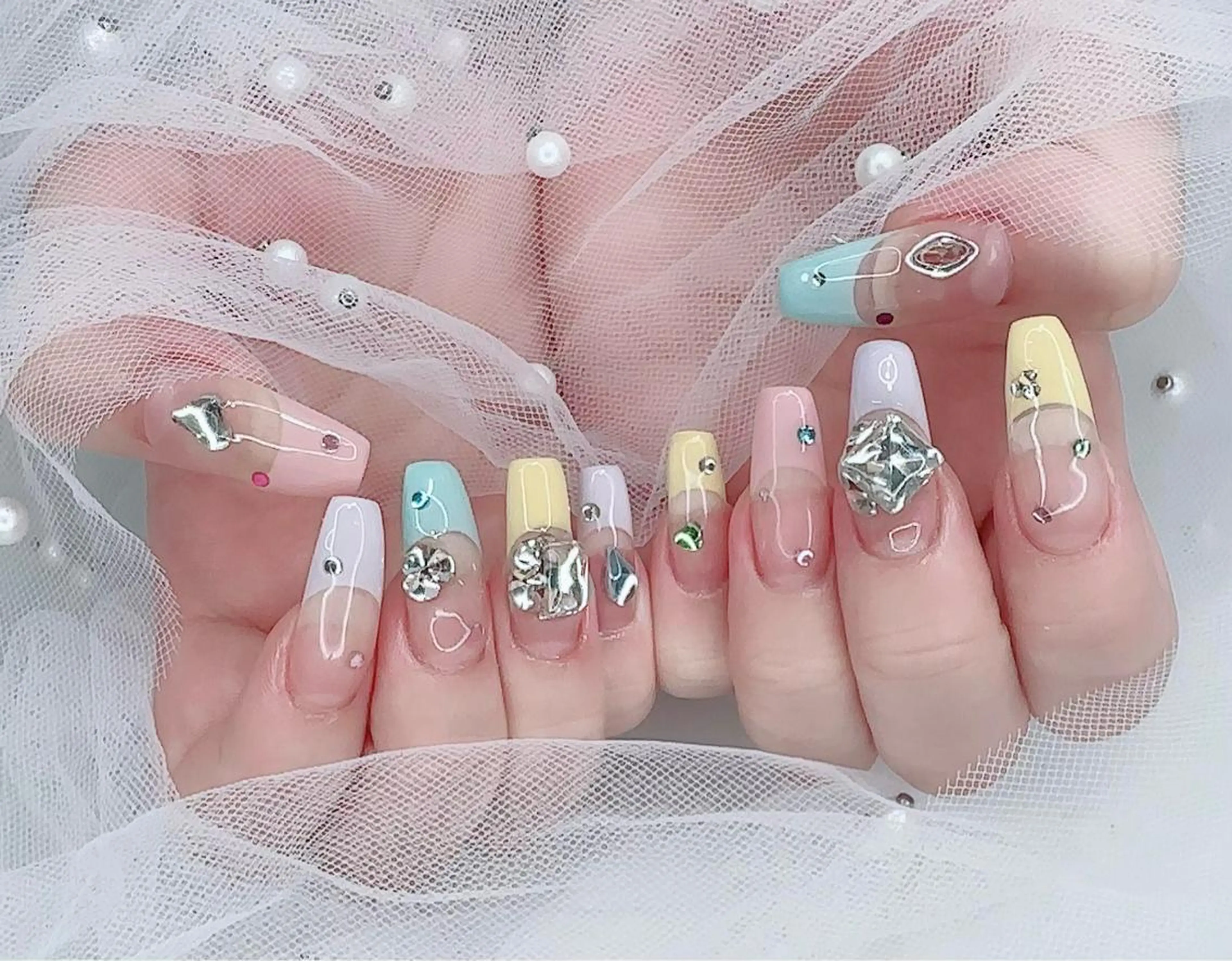 ネイル R salonのネイルデザイン