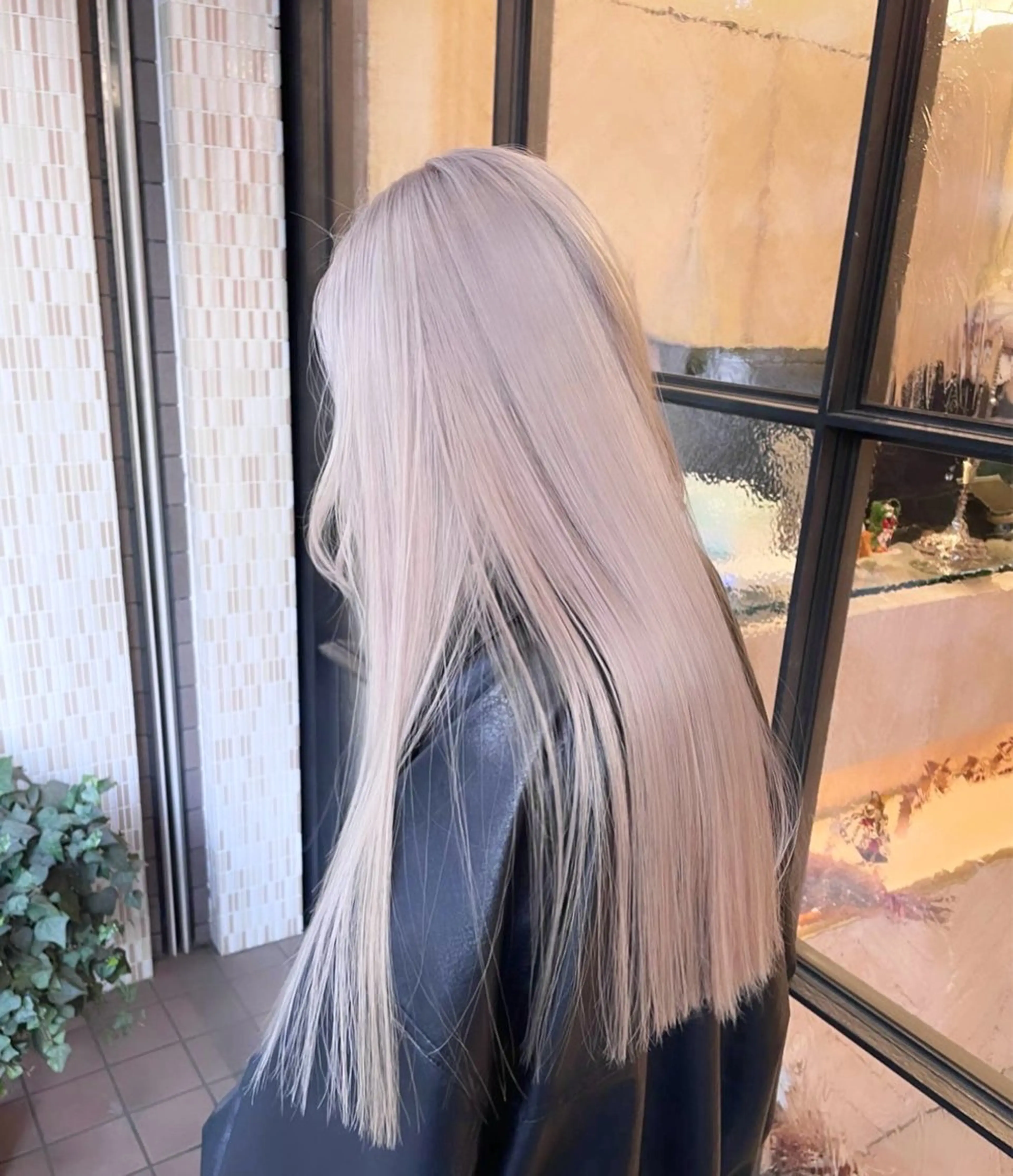 ロング カラー ベージュカラー ブリーチ ケアブリーチ ハイトーンカラー ホワイトベージュ ヘアカラー トリートメント tet 店長 RIKITOのヘアスタイル