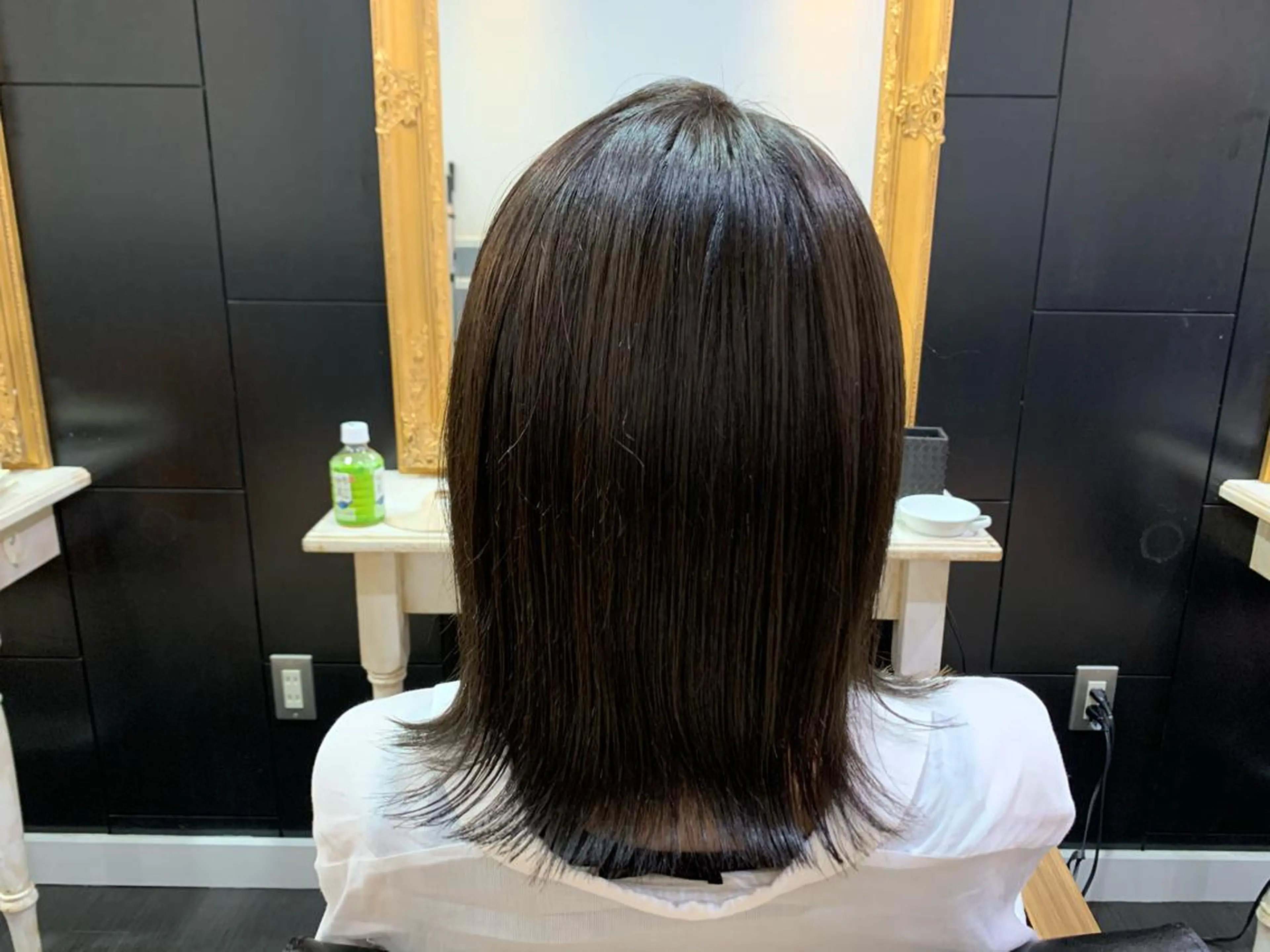 セミロング カット 縮毛矯正 ヘッドスパ イケダ ハルカのヘアスタイル