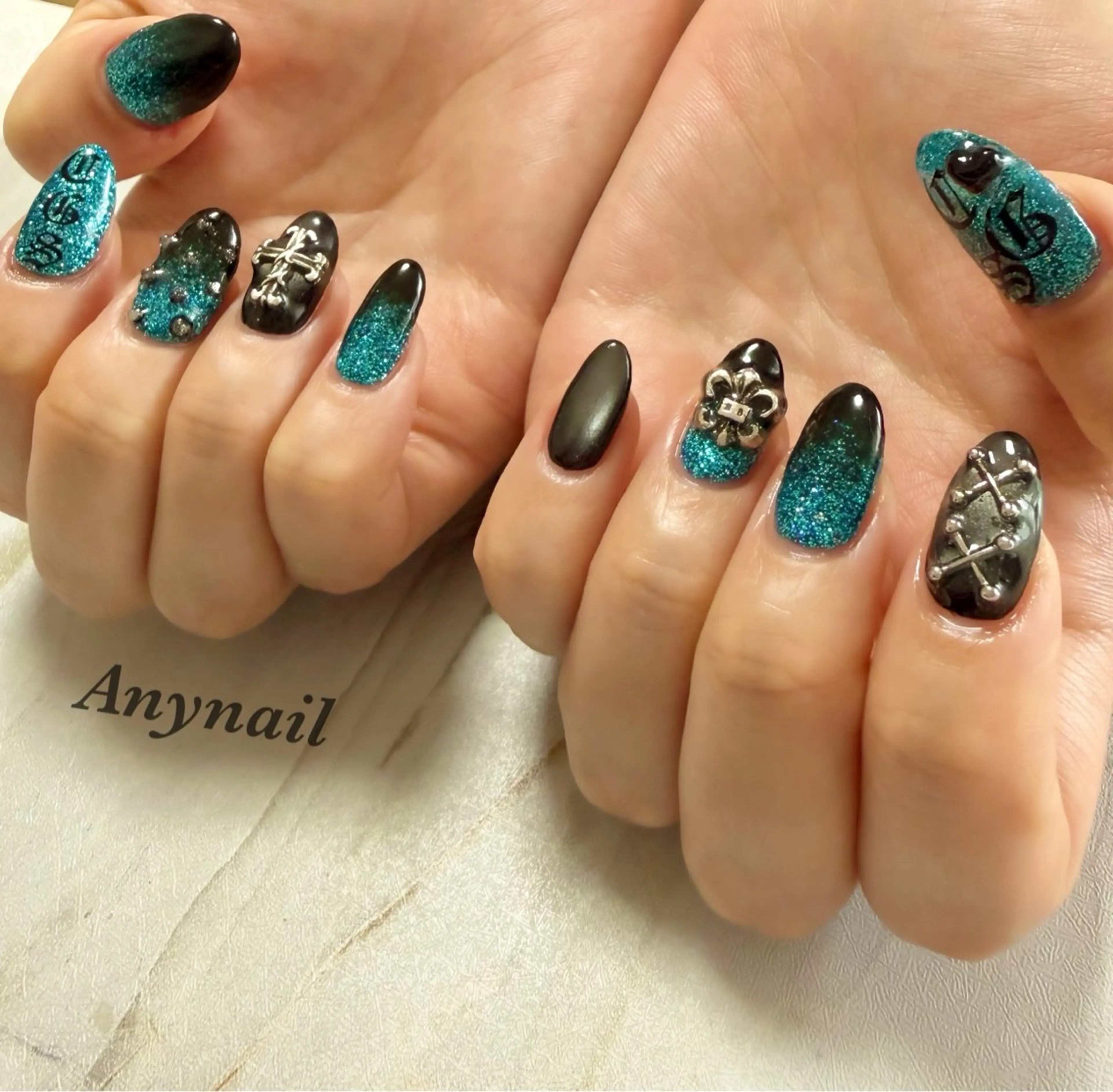 ネイル ブルー グラデーション グリーン マグネットネイル 岩澤 恵子のネイルデザイン