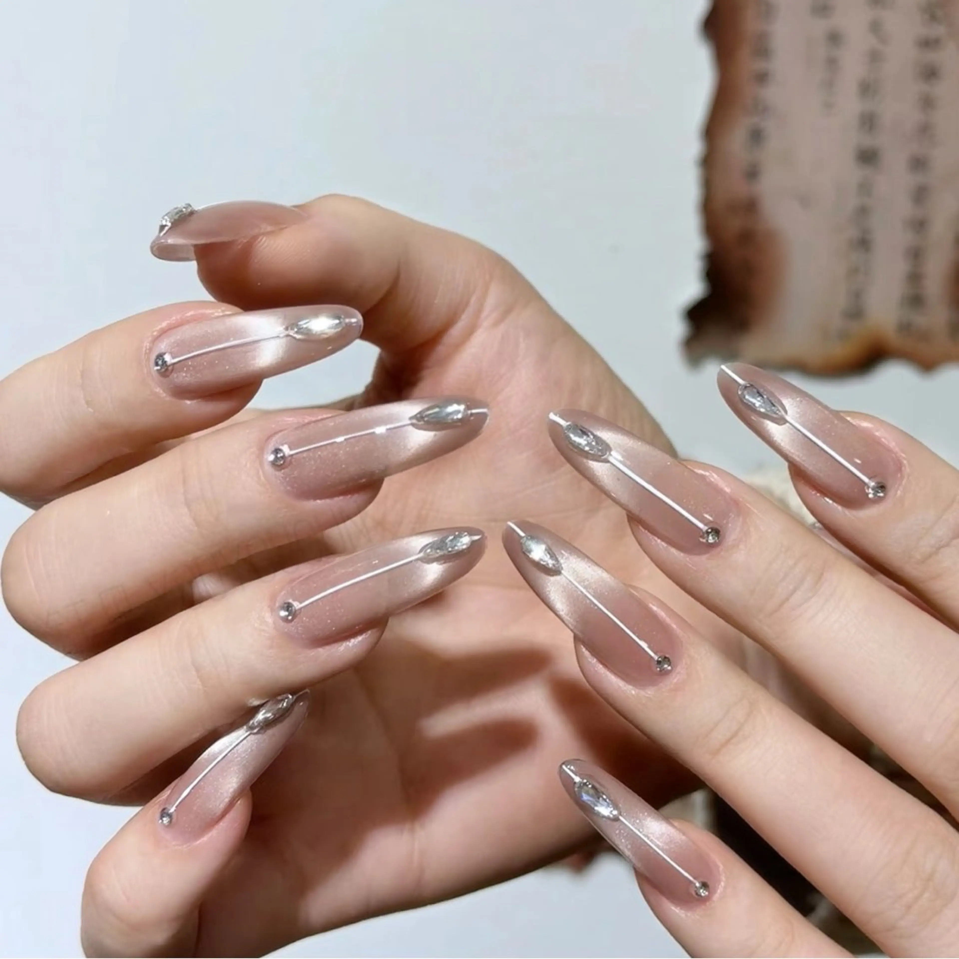 ネイル フレンチネイル グラデーション キラキラネイル 韓国ネイル マグネットネイル ハンドネイル 🎀🎀YooLi Nail Salonのネイルデザイン