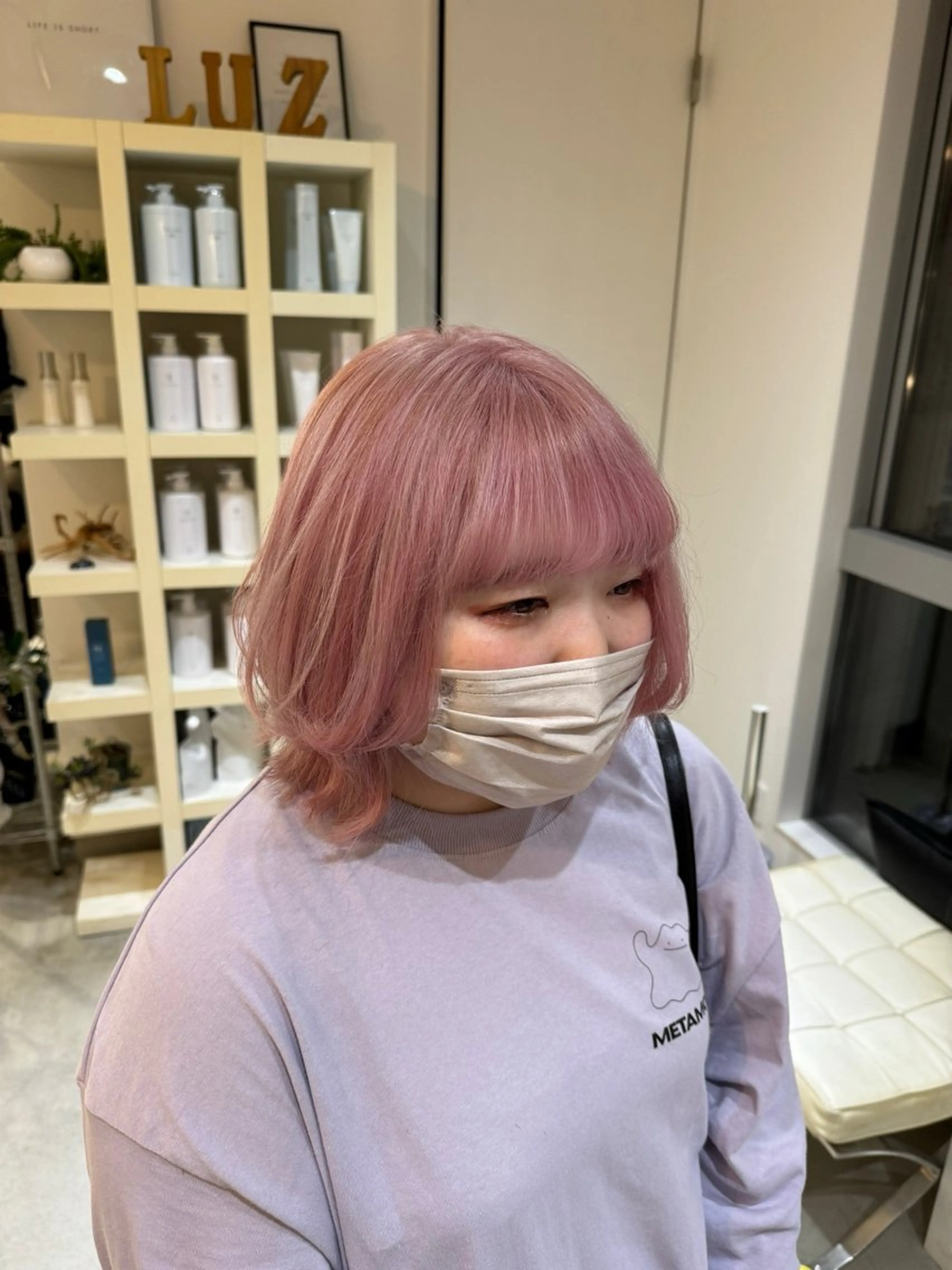 ミディアム カラー 堀越 美羽のヘアスタイル