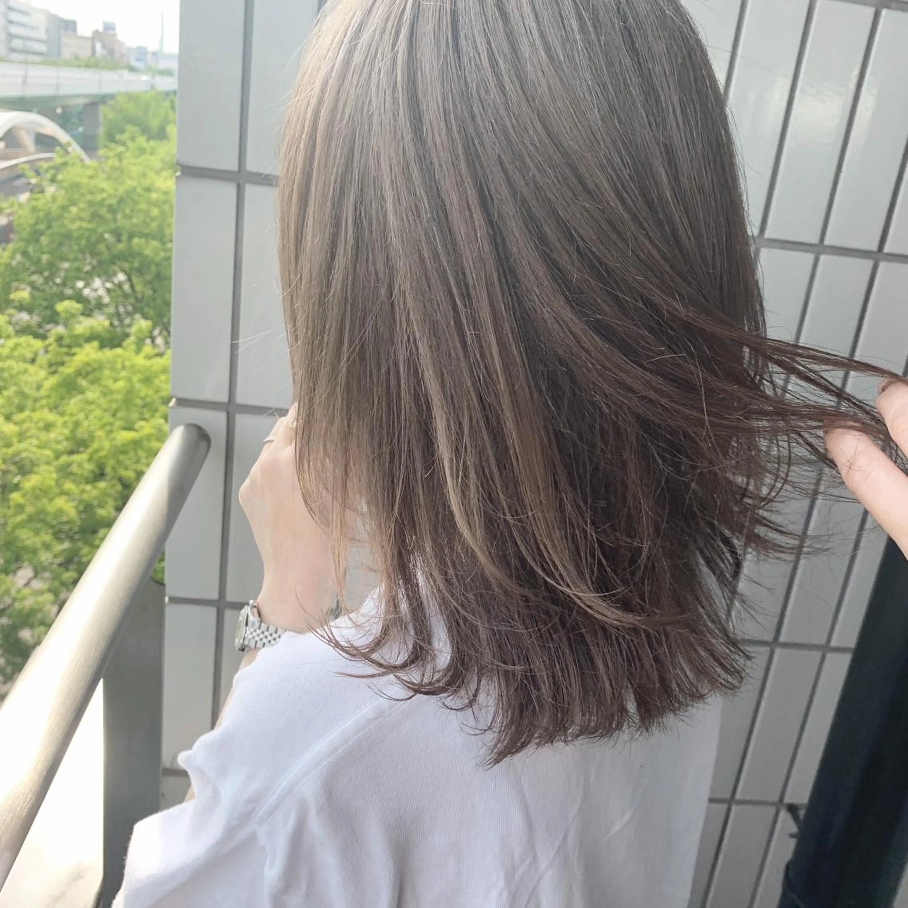 ミディアム etore 矢場町 南沙希のヘアスタイル