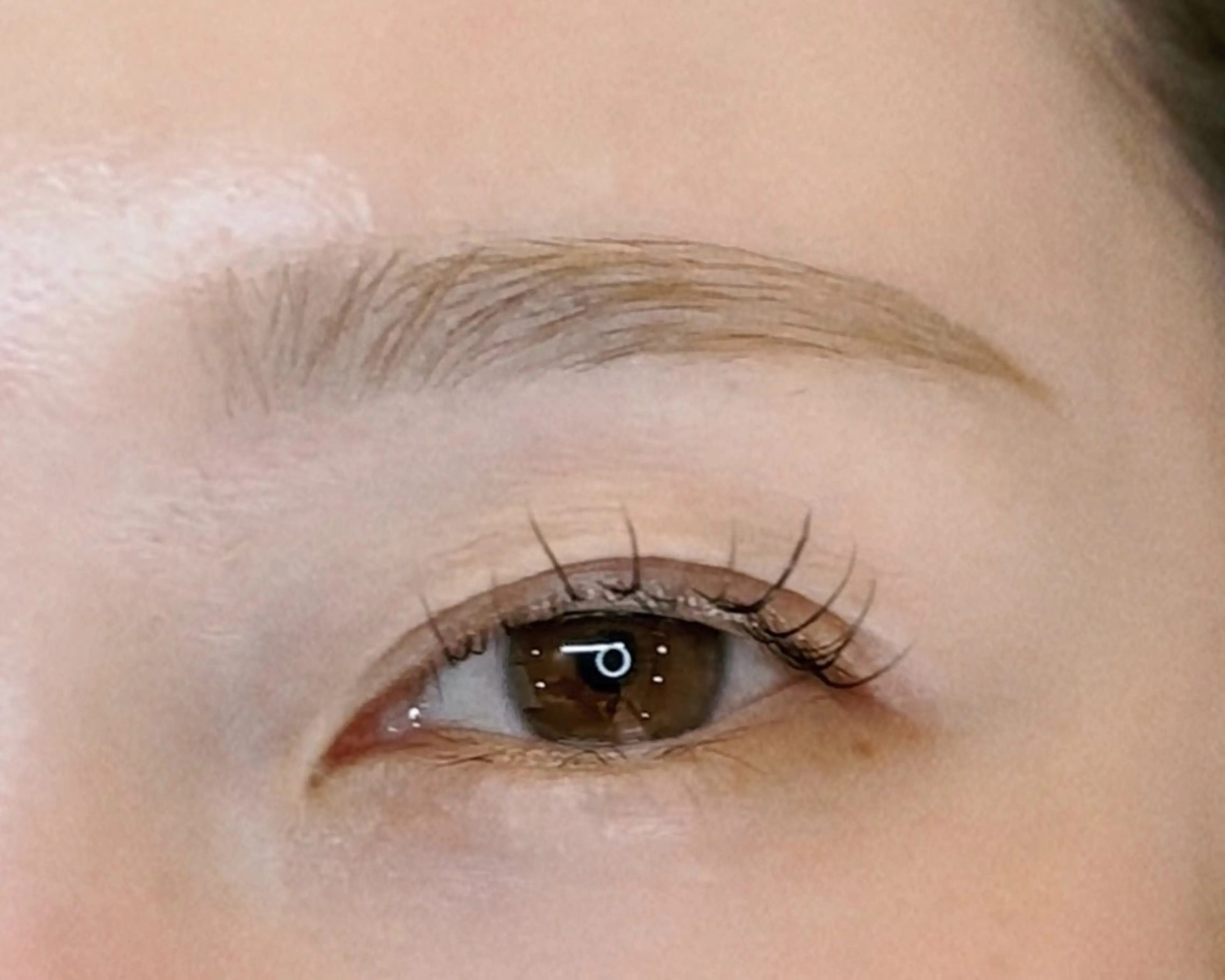 【似合わせ眉毛】眉毛ワックススタイリング+間引き+メイク指導の写真