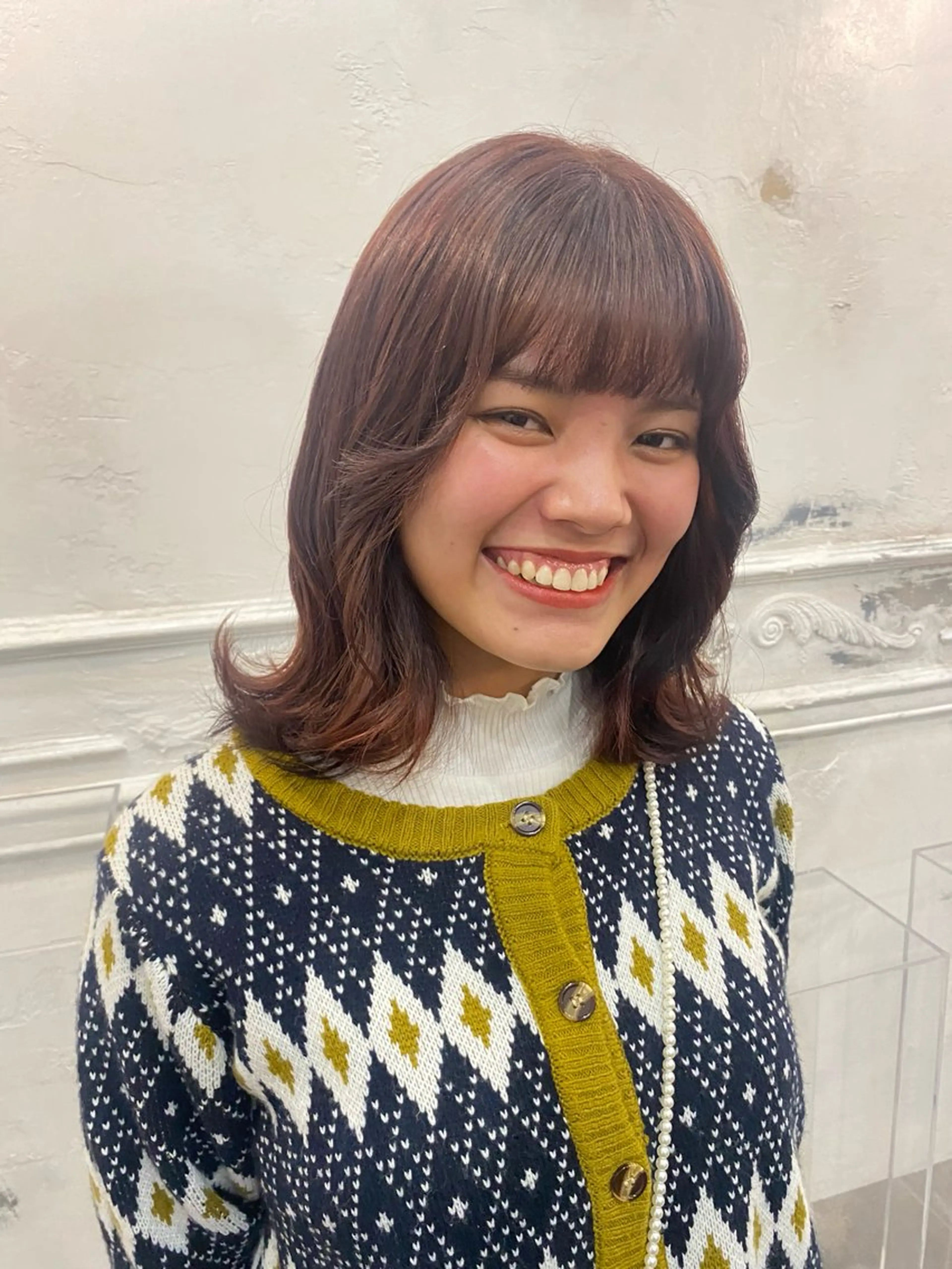 ミディアム カラー ブラウンカラー レッドカラー レッドブラウン comeghead 琴音のヘアスタイル