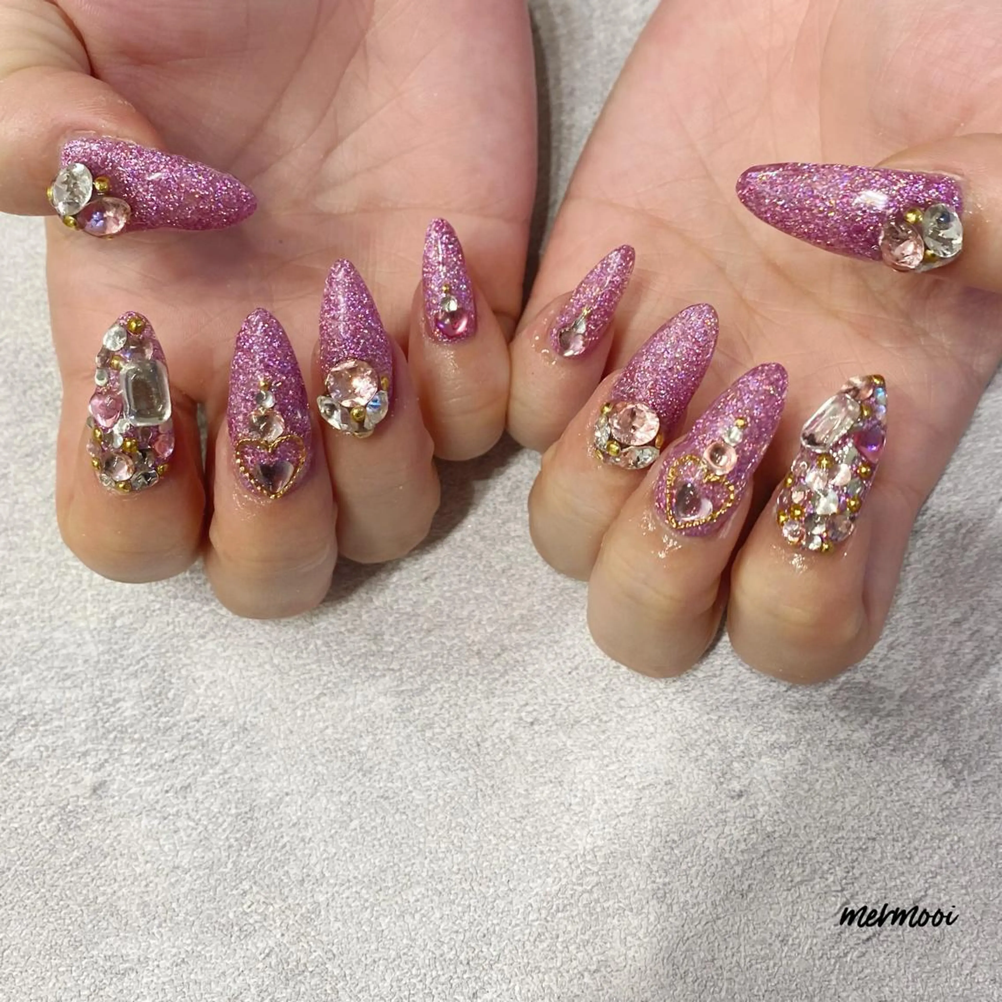 ネイル ジェルネイル ハート ラメ(グリッター) ロングネイル ピンク mermooi所属・melumooi nailのネイルデザイン
