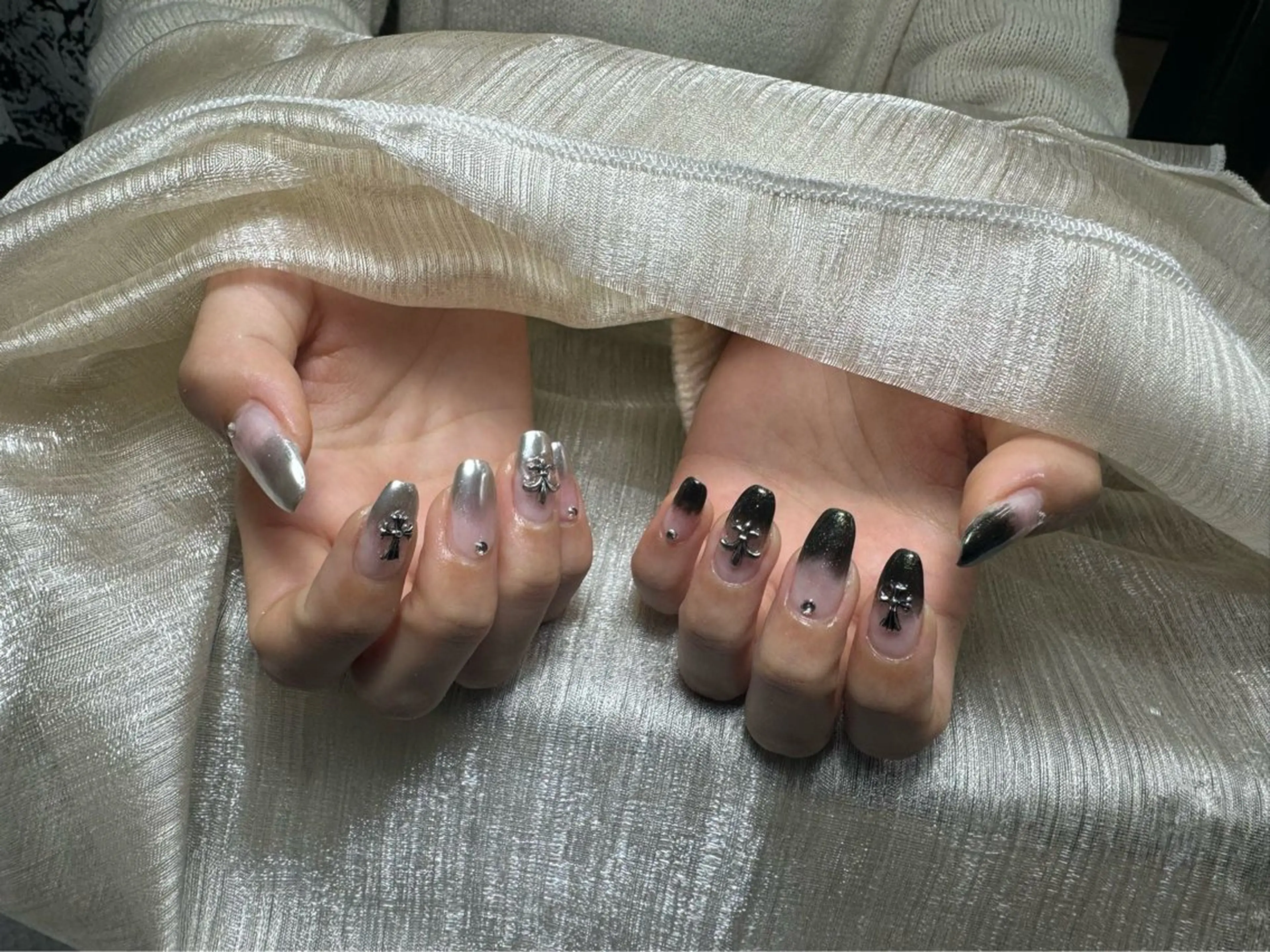 ネイル 長さ出し フレンチネイル グラデーション マグネットネイル マグネットフレンチ ハンドネイル ハンドケア 💕Dreamy KIYO💕のネイルデザイン