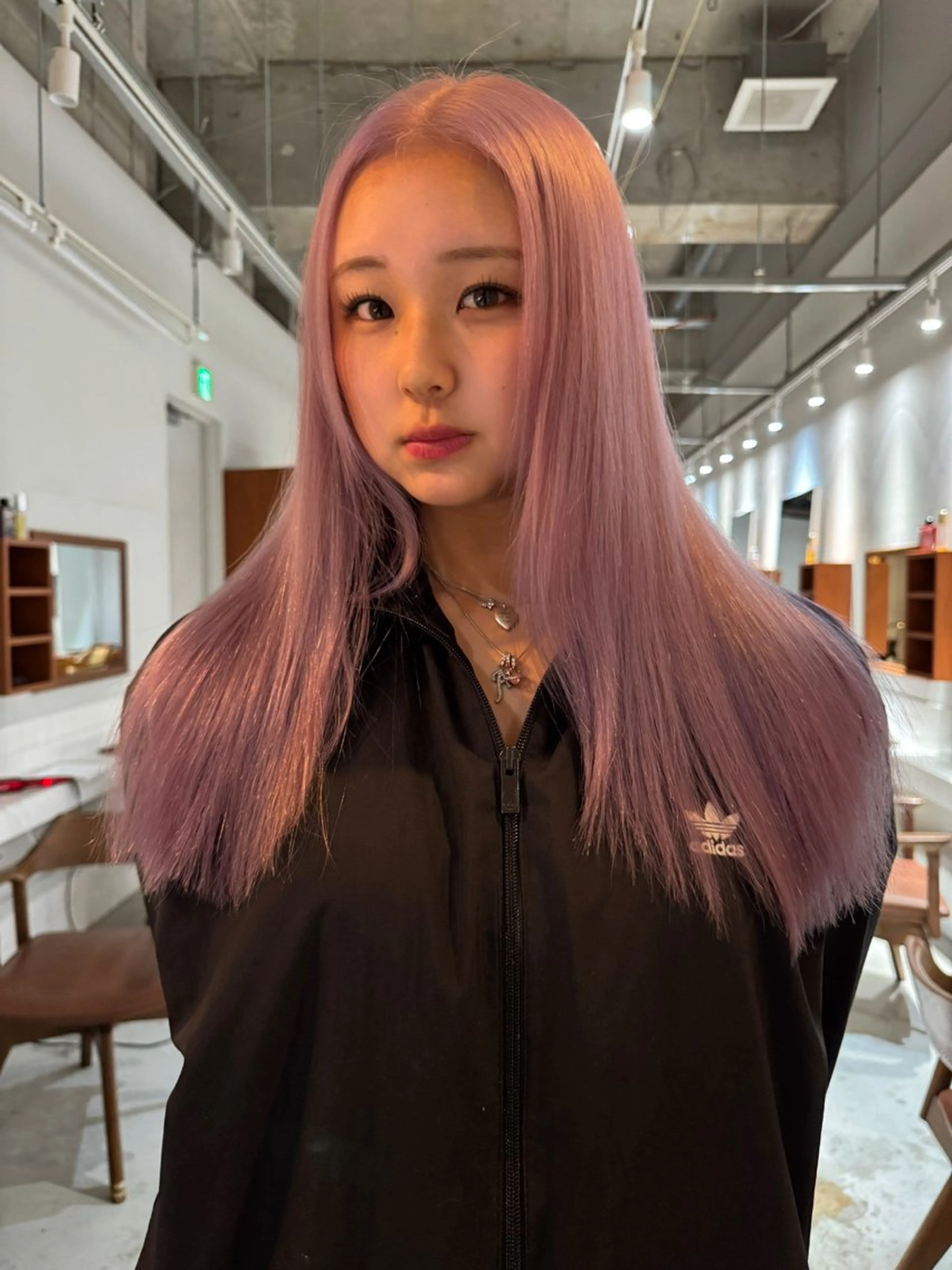 ロング カット ヘアカラー トリートメント udaハイトーン /ボブ/レイヤーのヘアスタイル