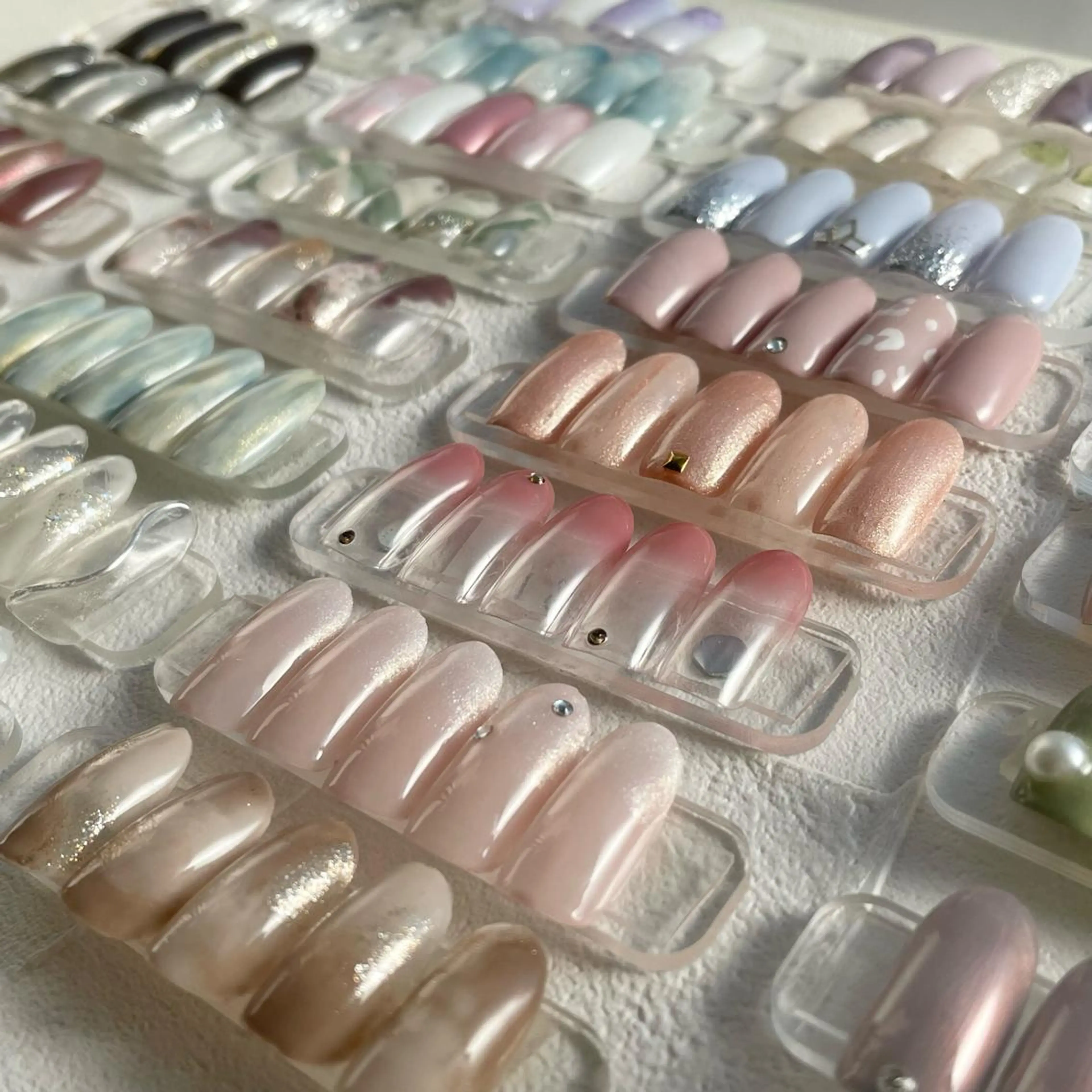 ネイル CHOUETTE Shioriのネイルデザイン