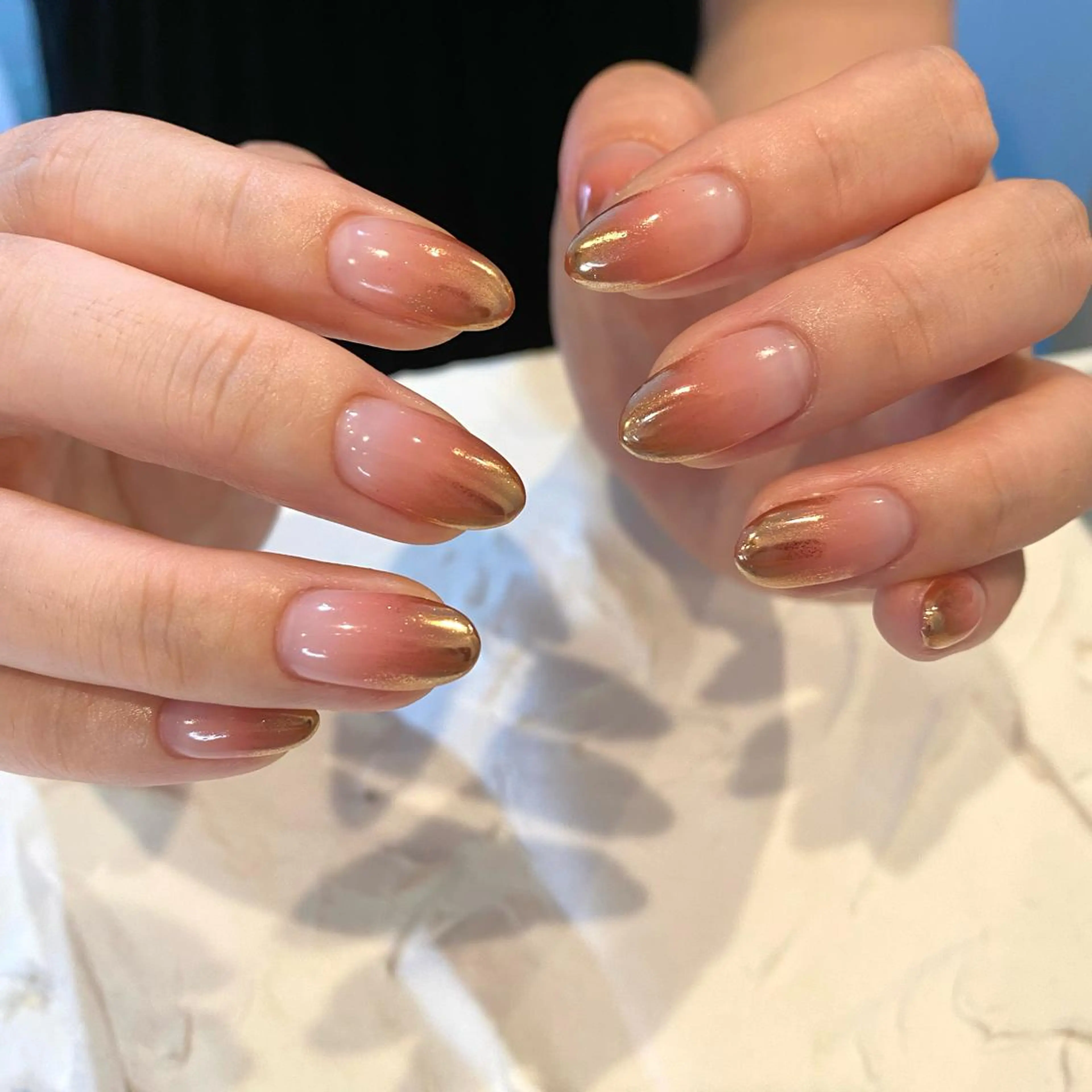 ネイル グラデーション ミラーネイル nail salon eve...のネイルデザイン