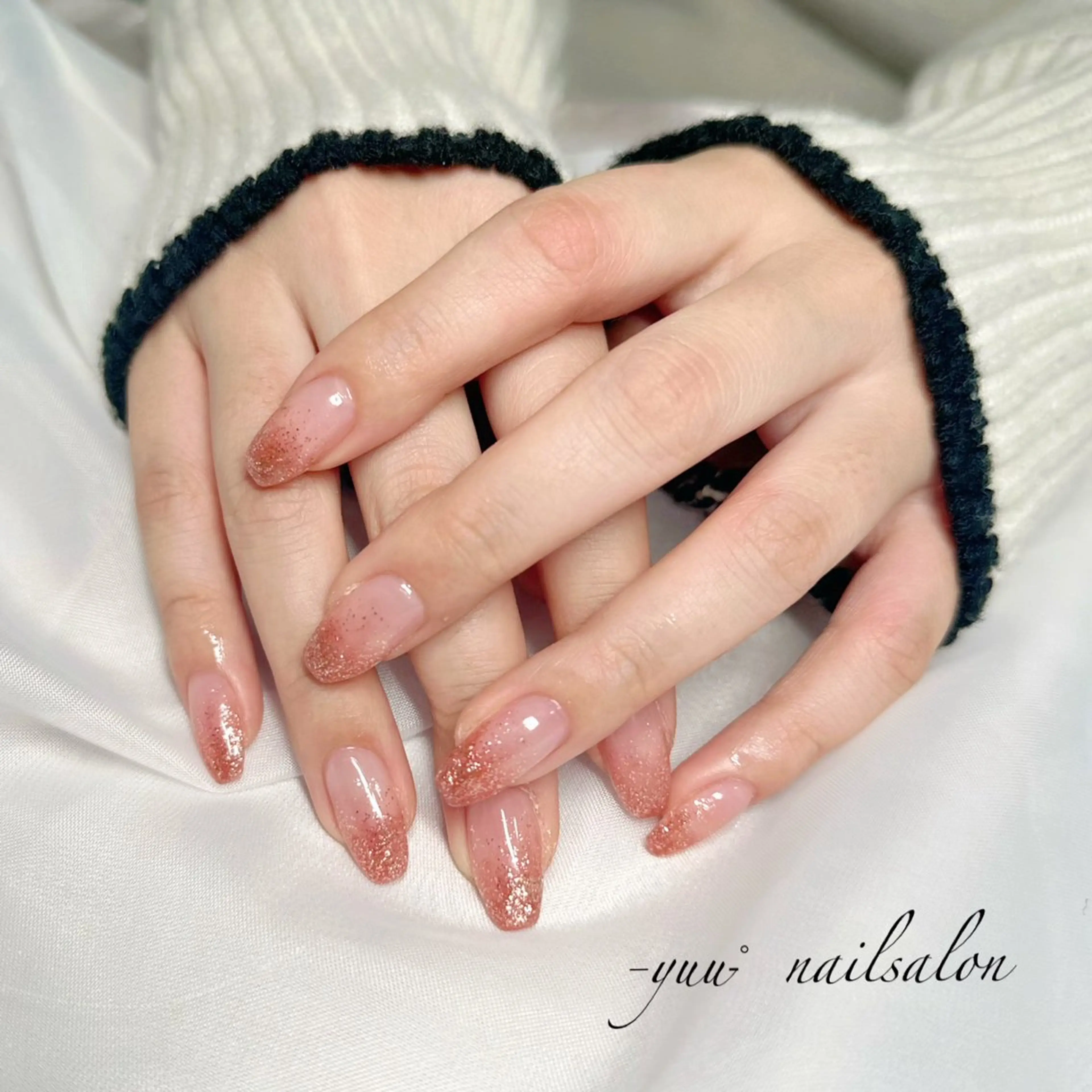 ハンドグラデーション(ベースクリア)(新規オフ代0)の写真