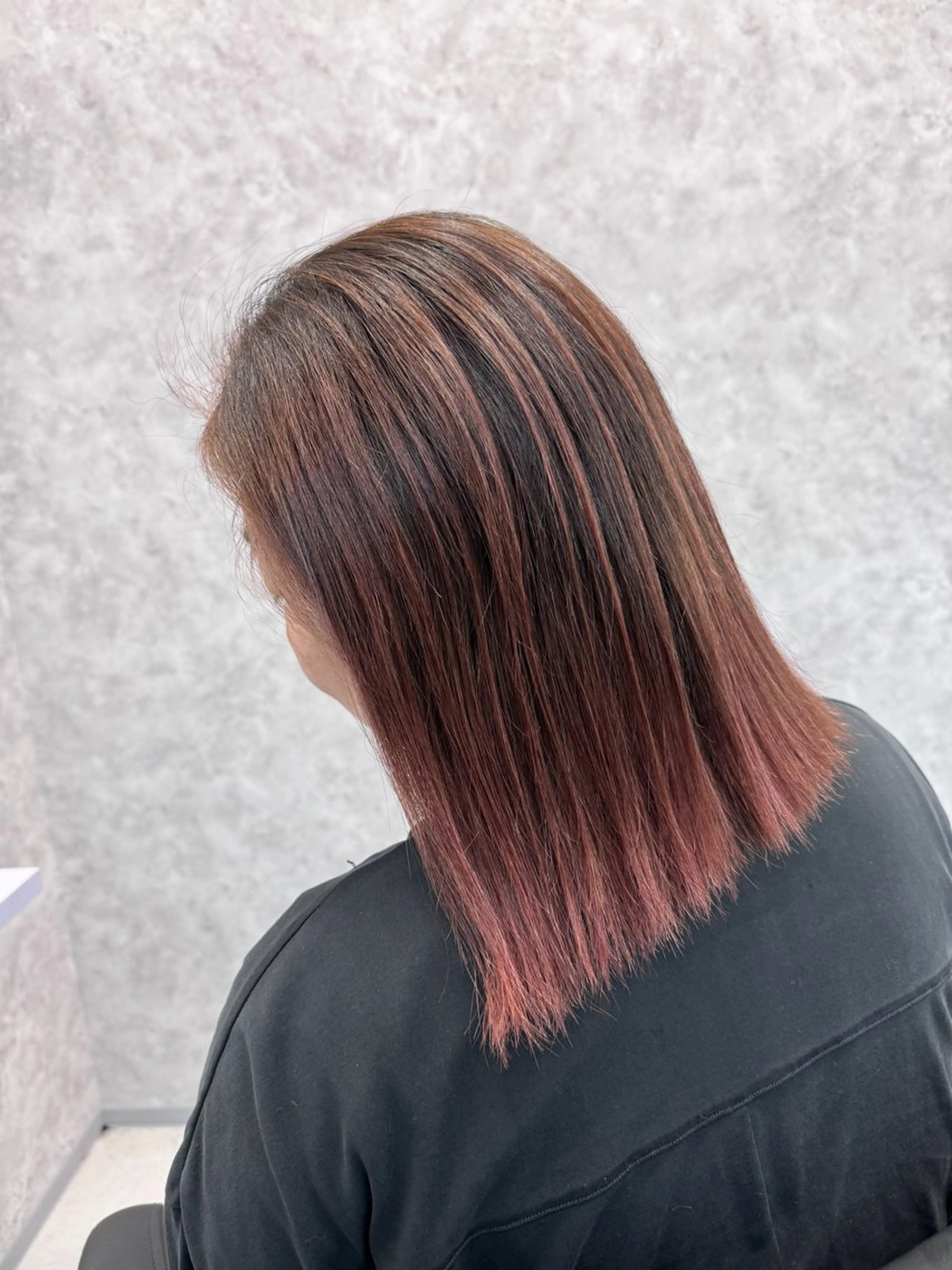 ミディアム 髪質改善 レイヤーカット トリートメント 韓国風カラー🤎 𝒄𝒉𝒊𝒌𝒂のヘアスタイル