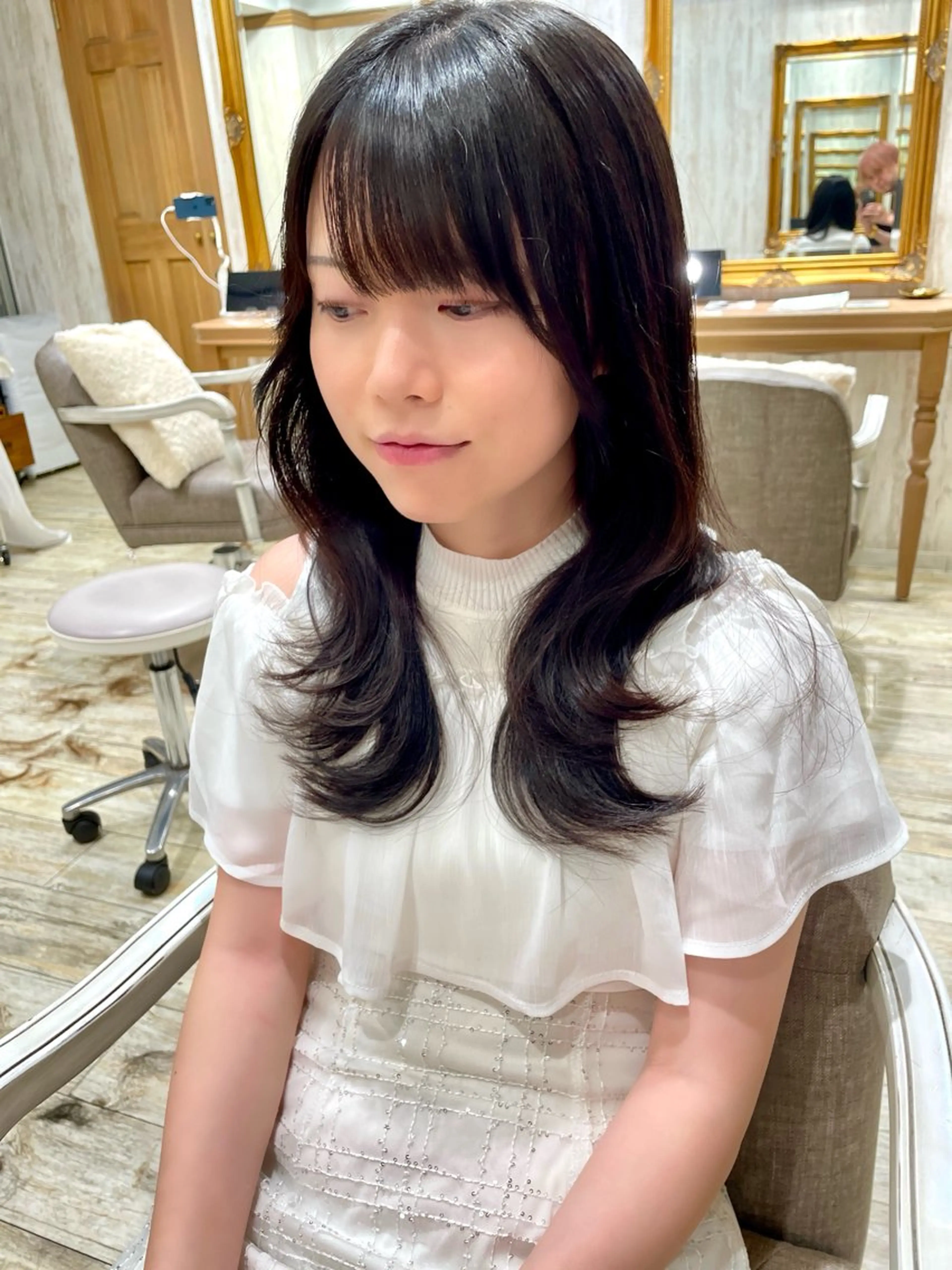セミロング レイヤーカット 天方 児太郎のヘアスタイル