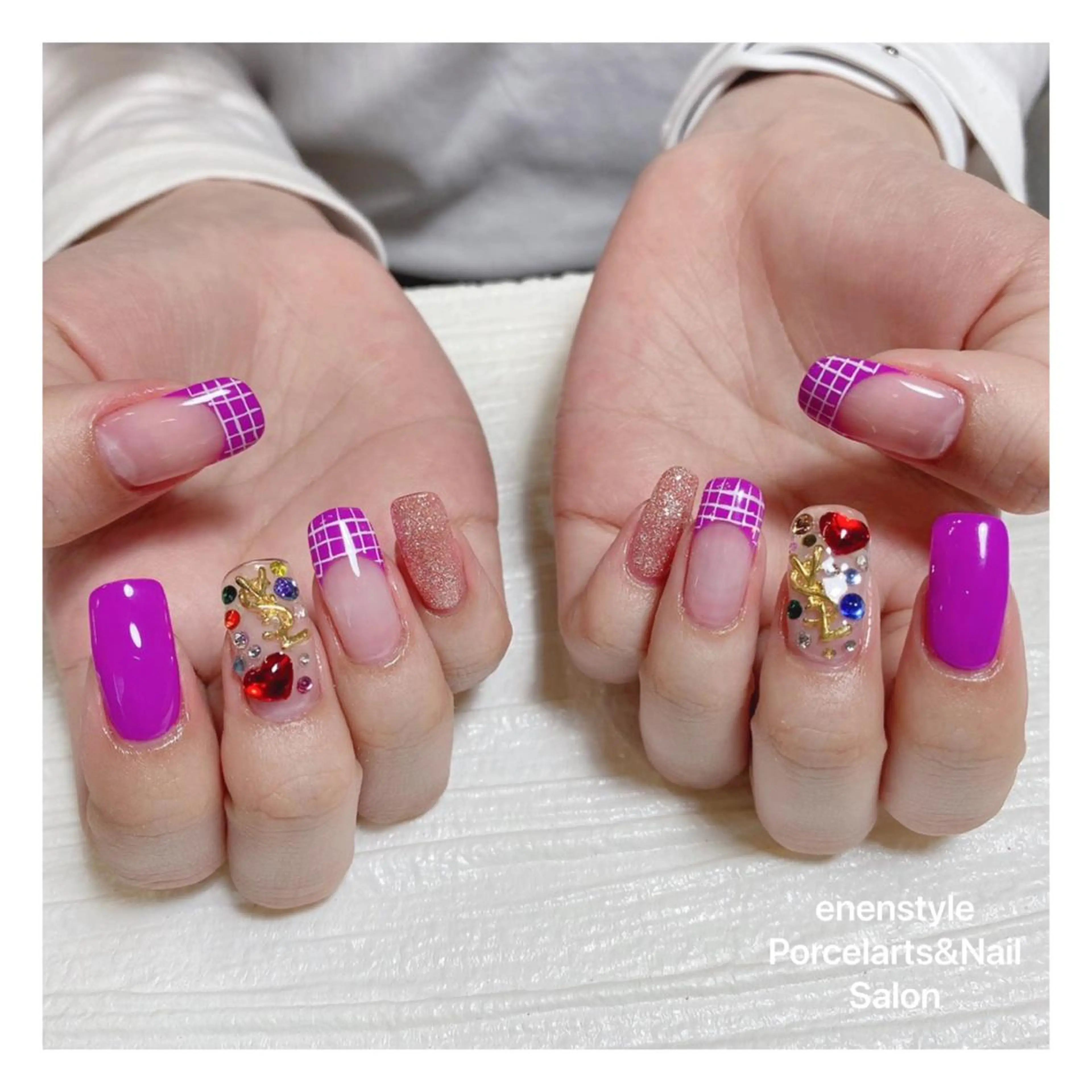 セミロング ネイル ハンドネイル 👑enen style👑のネイルデザイン