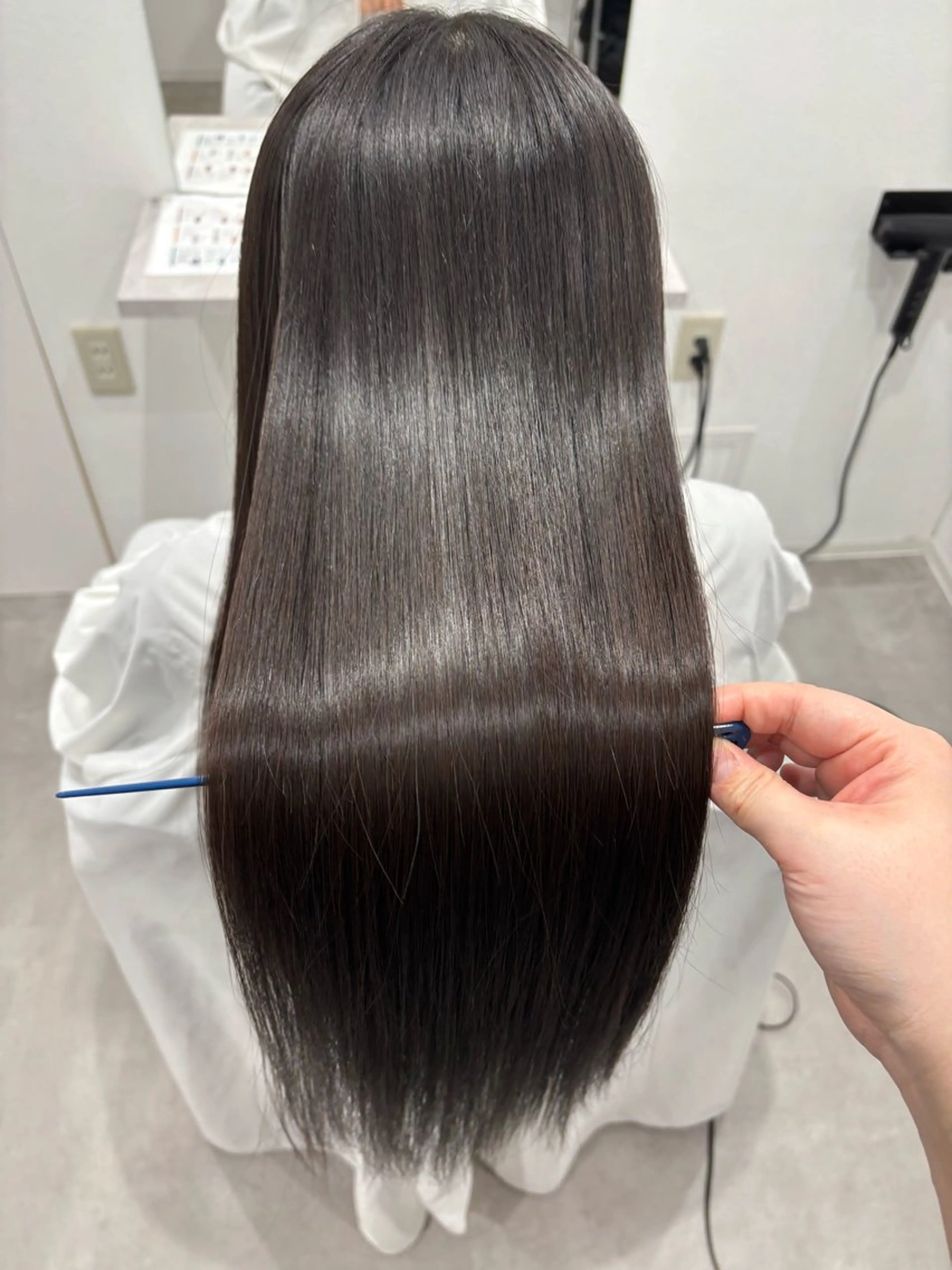 ロング カラー パーマ 髪質改善 縮毛矯正 カット ヘアカラー 縮毛矯正 トリートメント 髪質改善/透明感 カラー/内藤有須加のヘアスタイル